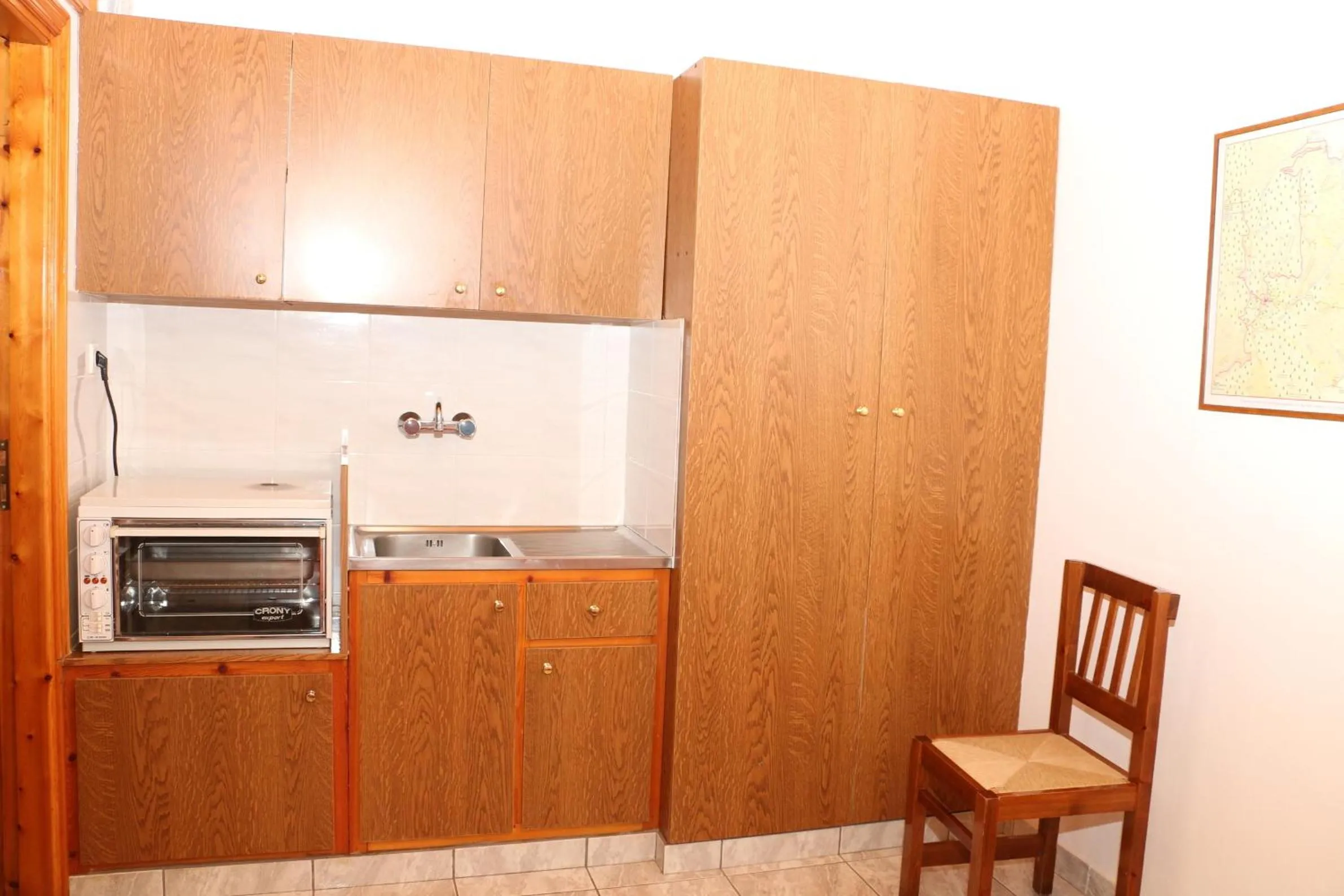Triple Room in Maleatis Apollo Guesthouse