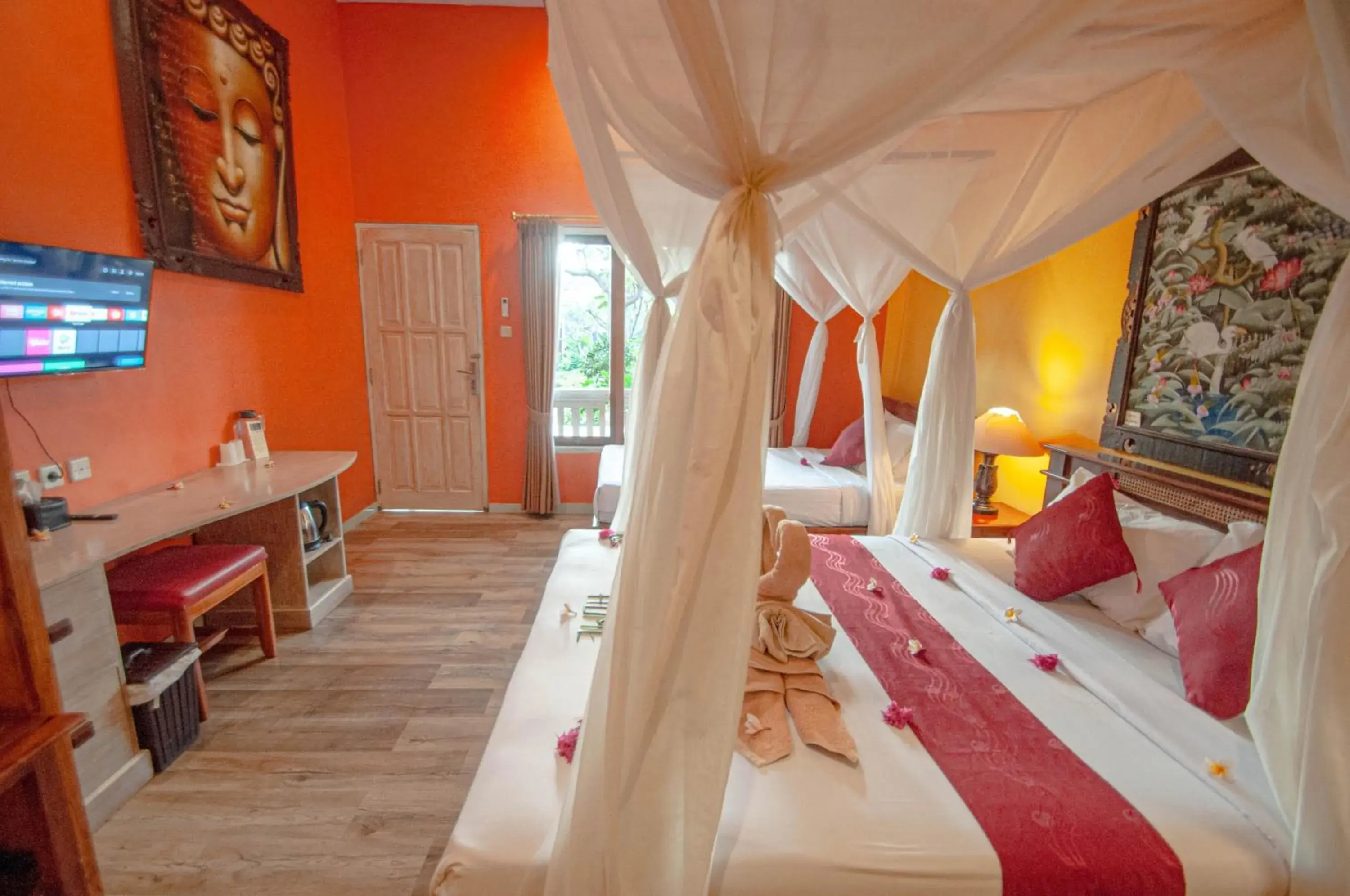 Triple Room in Rumah Gajah by Kubukubali Triple Room in Rumah Gajah by Kubukubali