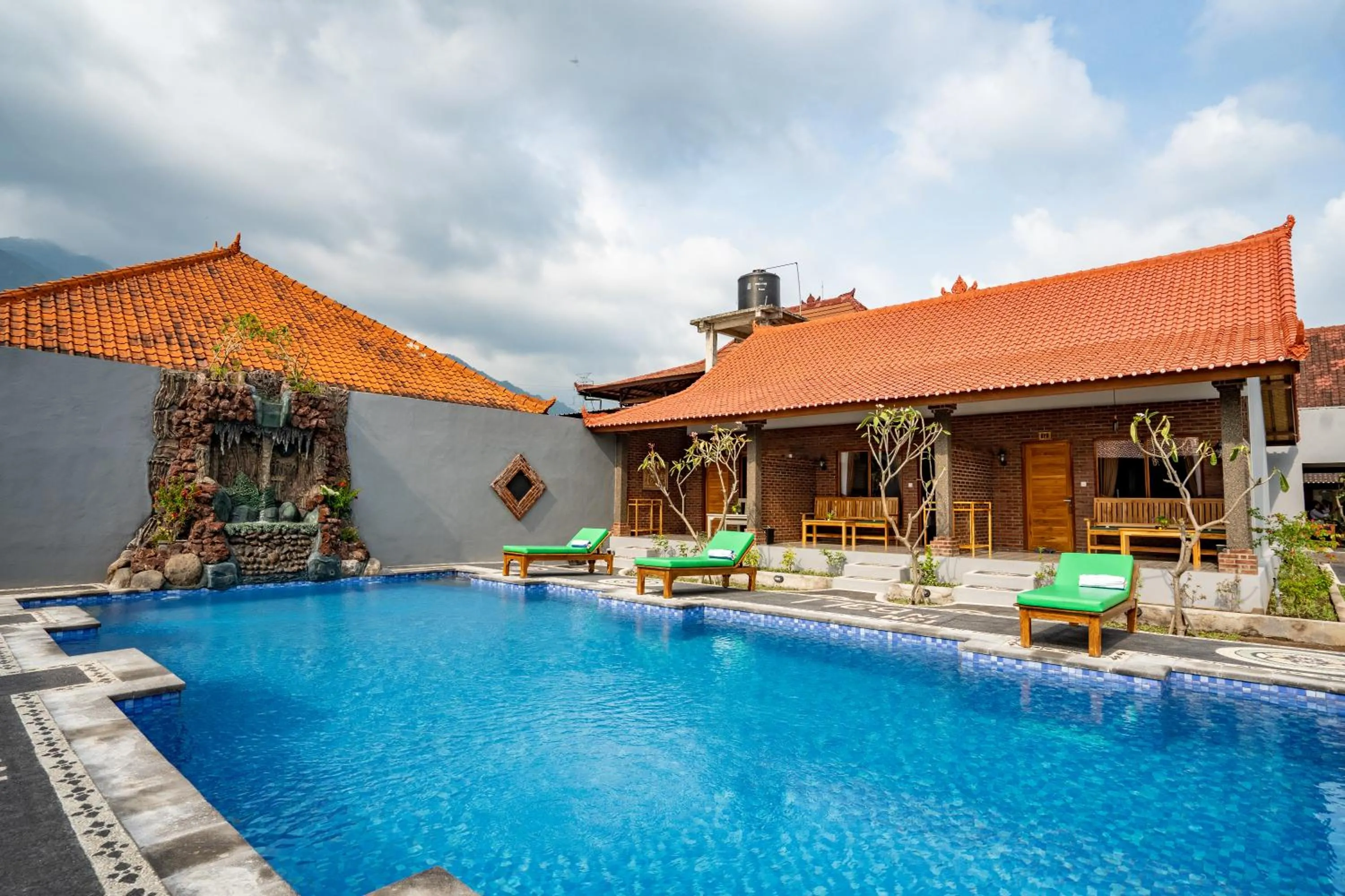 Swimming pool in Rumah Gajah by Kubukubali