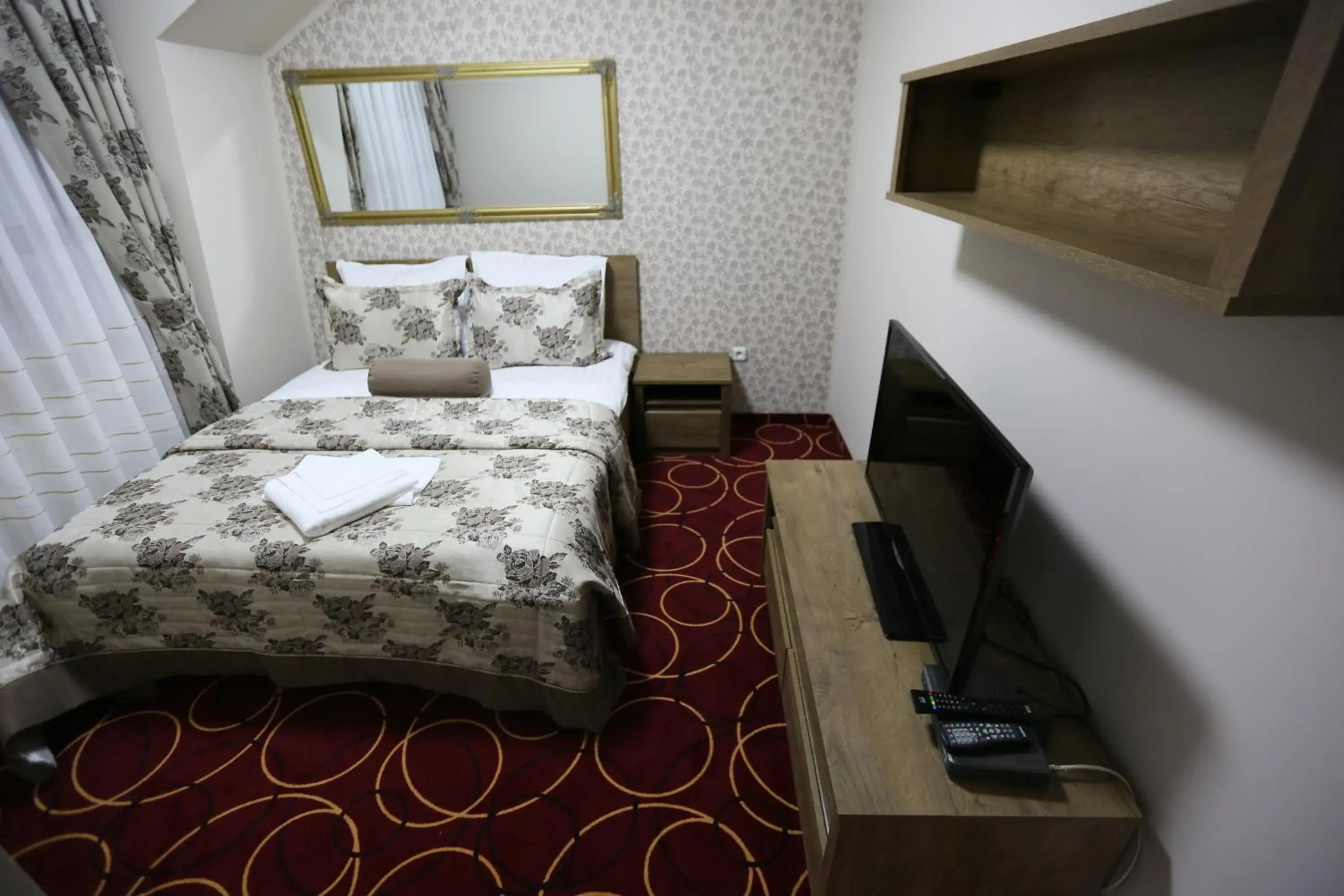Superior Single Room in Hotel Pejton Superior Single Room in Hotel Pejton