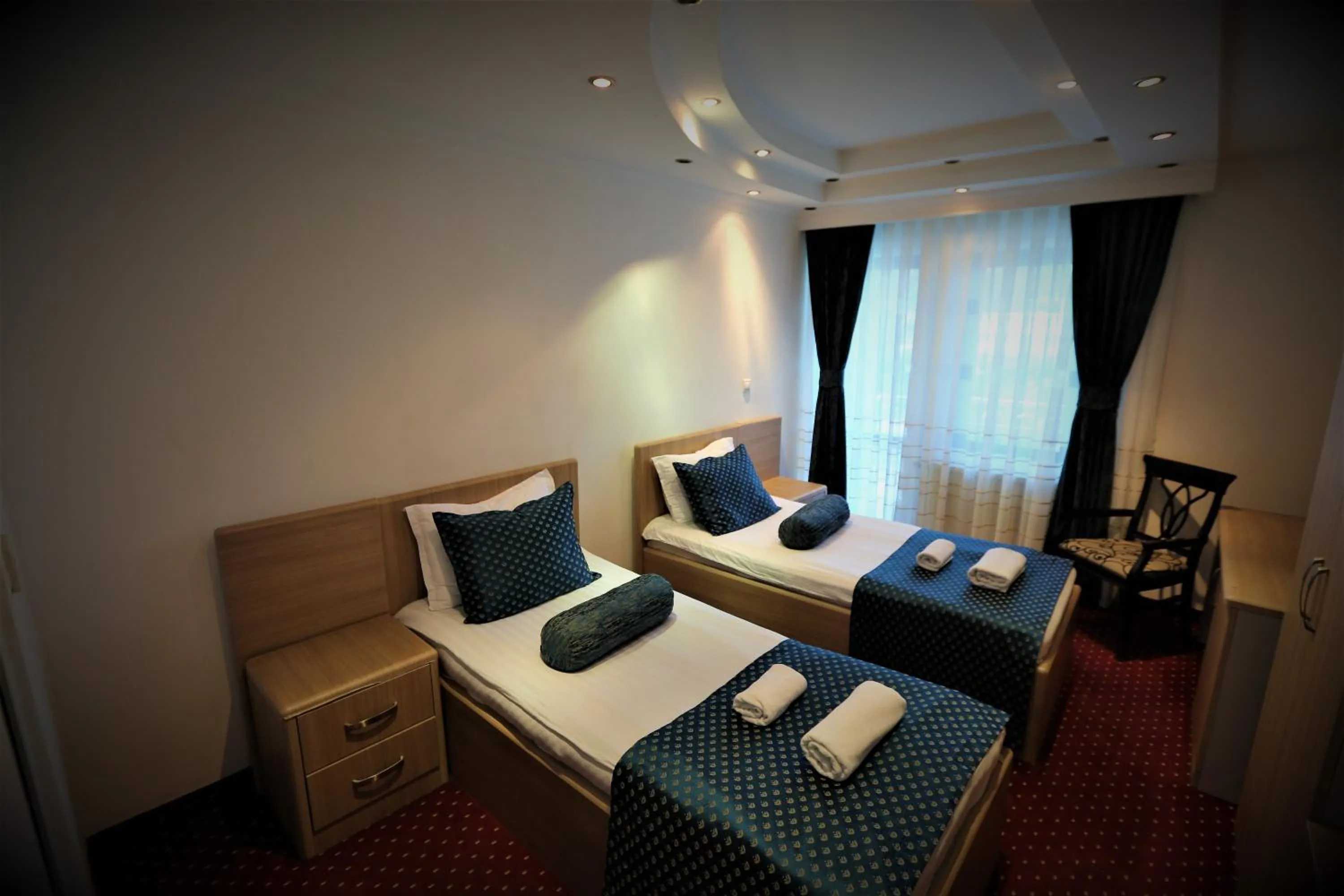 Twin Room with Balcony - single occupancy in Hotel Pejton