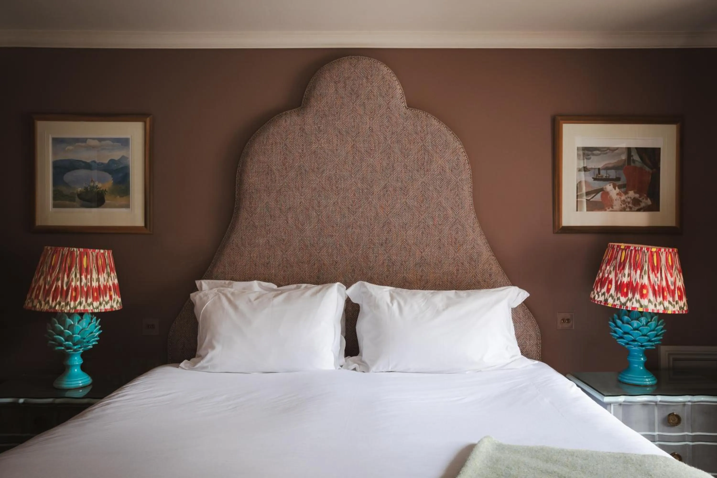 Bedroom, Bed in Devonshire Arms at Beeley - Chatsworth