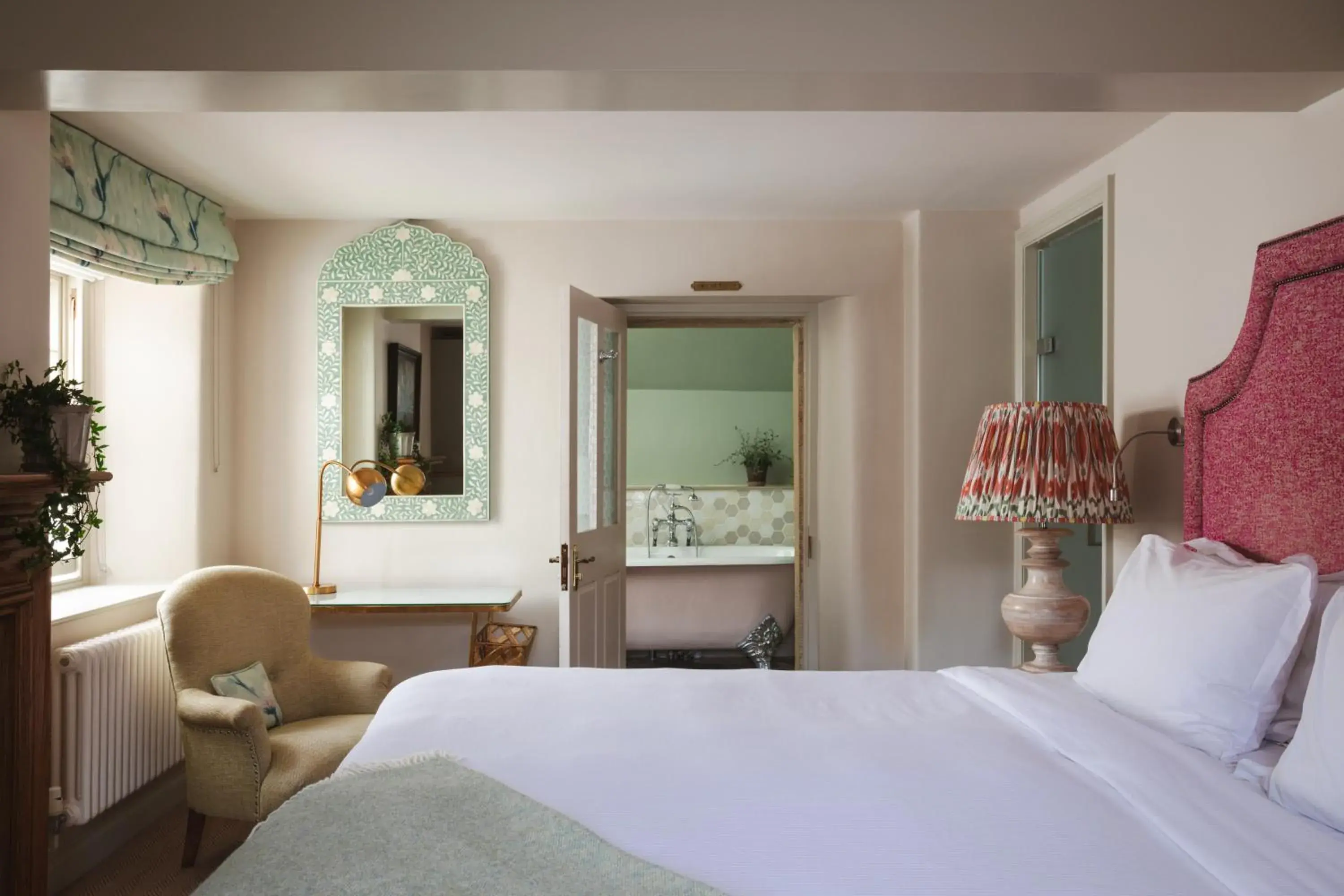 Deluxe Double or Twin Room in The Beeley Inn - Chatsworth Deluxe Double or Twin Room in The Beeley Inn - Chatsworth