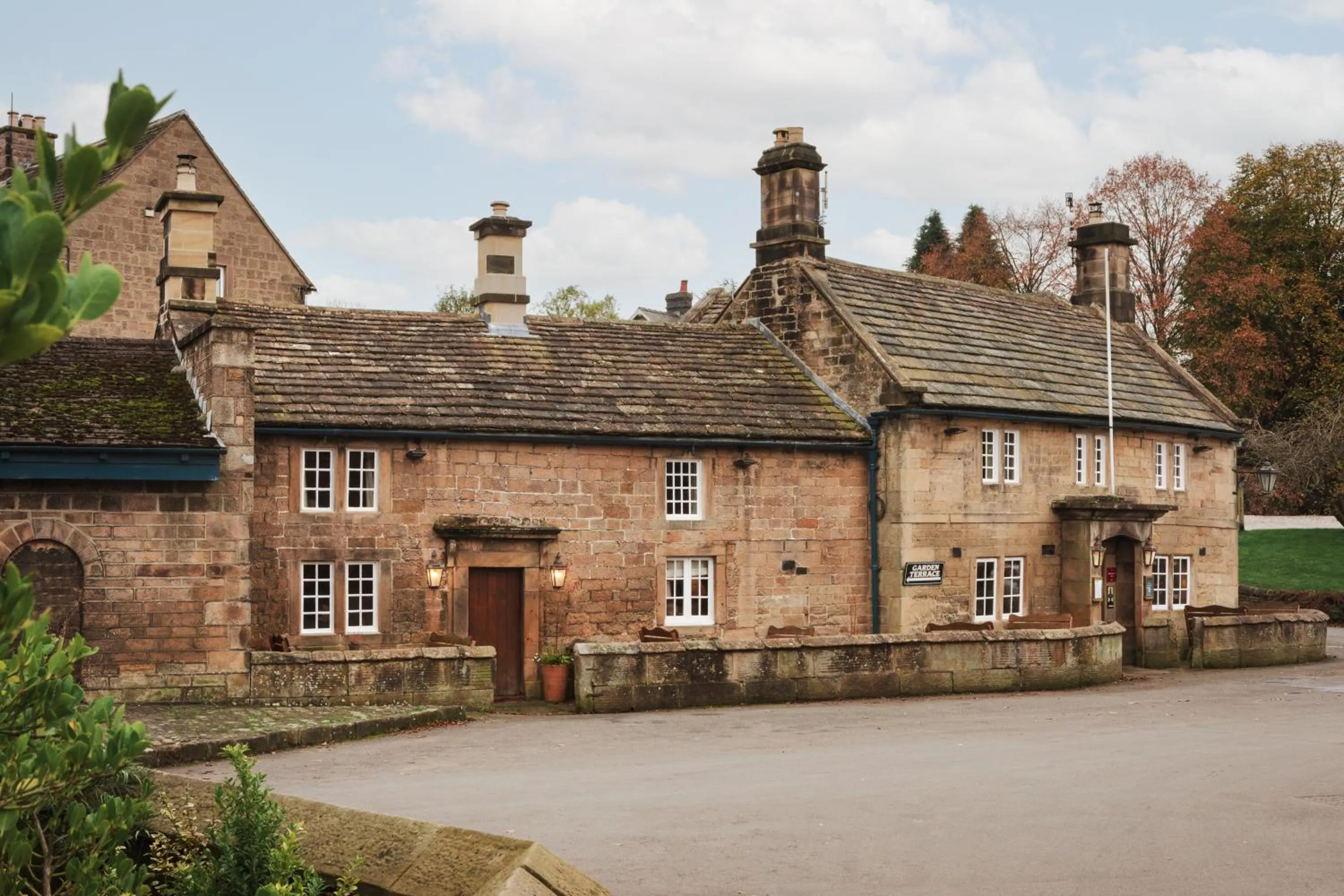 Property building in Devonshire Arms at Beeley - Chatsworth