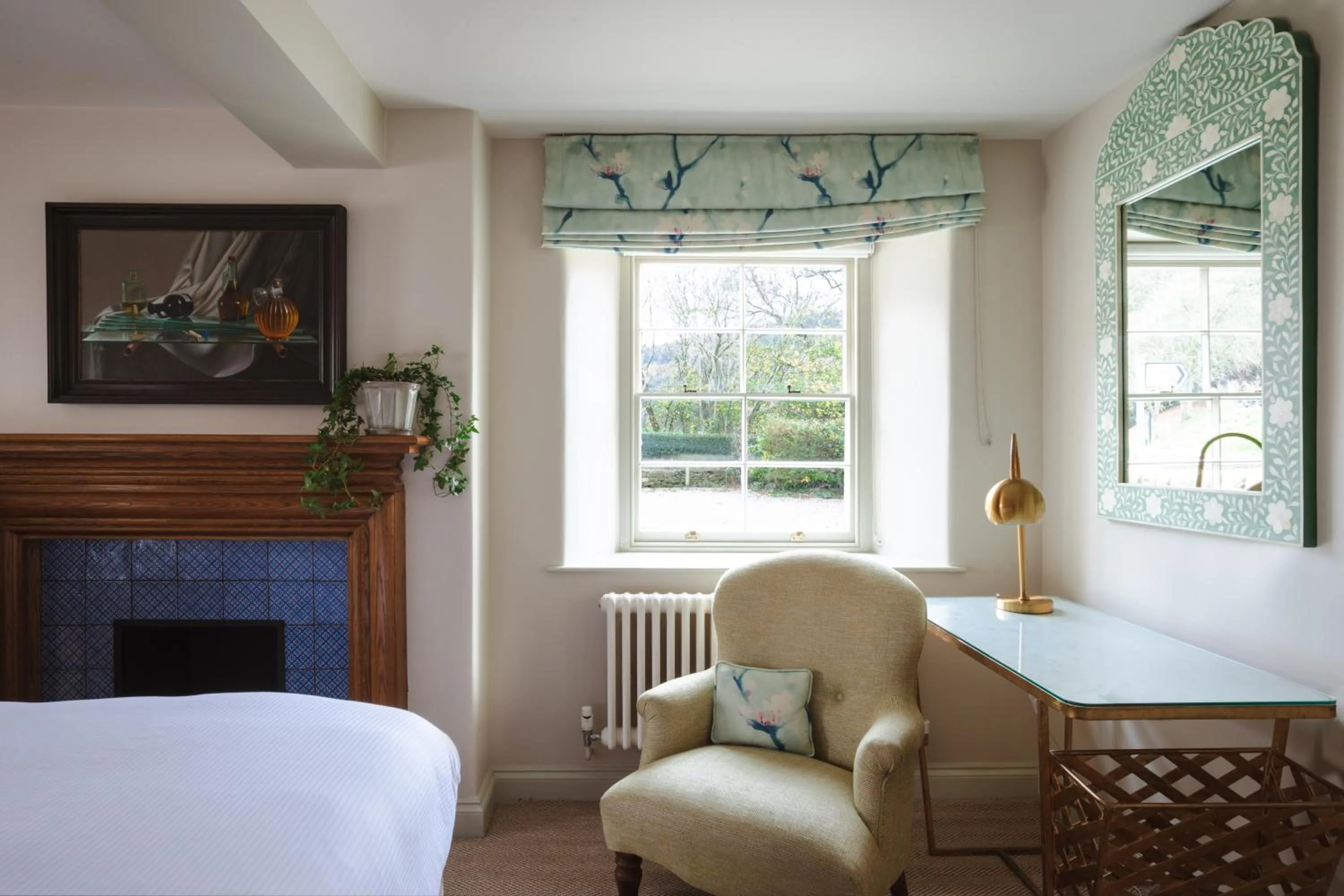 Bedroom, Bed in Devonshire Arms at Beeley - Chatsworth