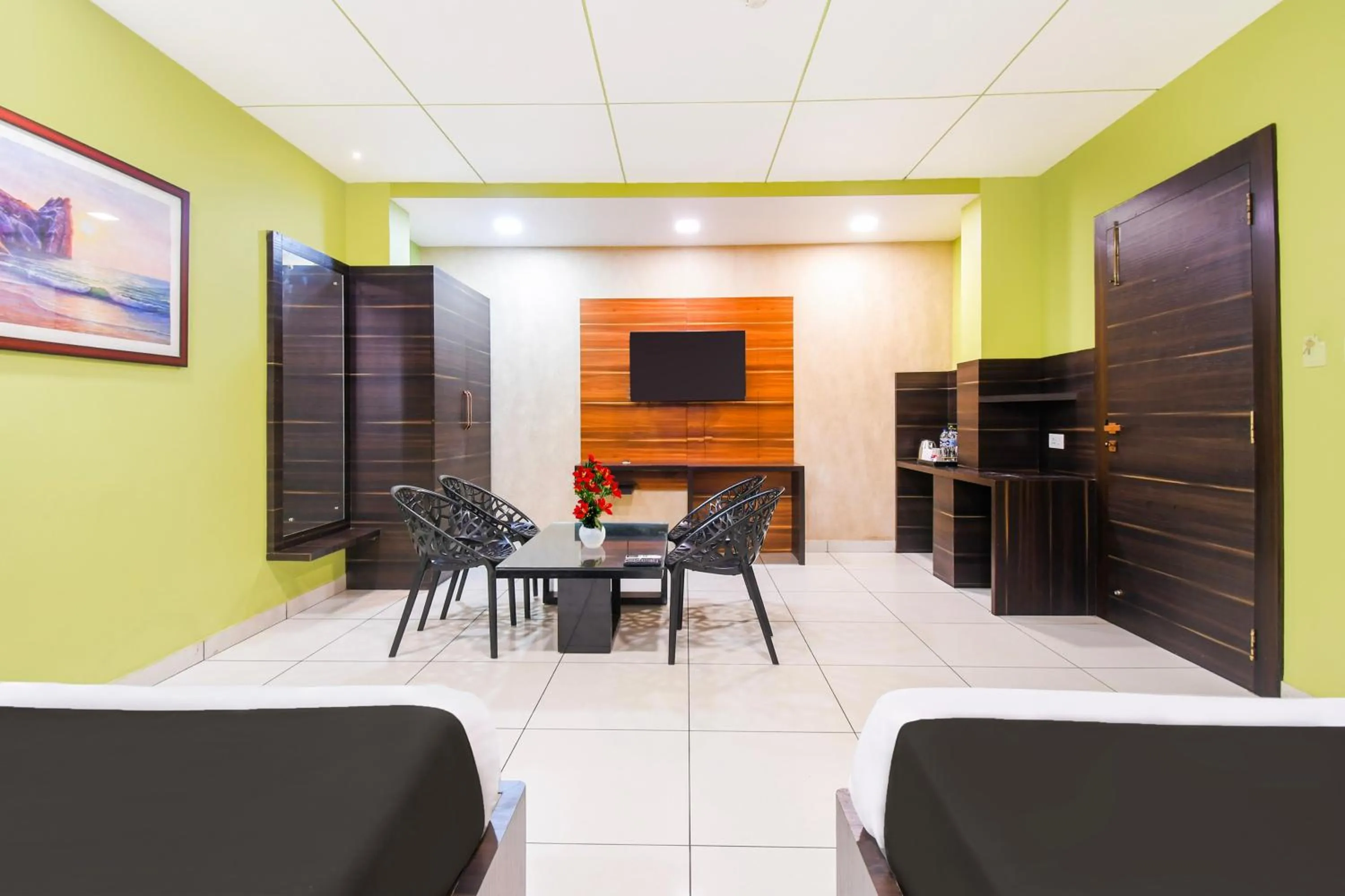 Bedroom in Super Townhouse Near Marine Drive