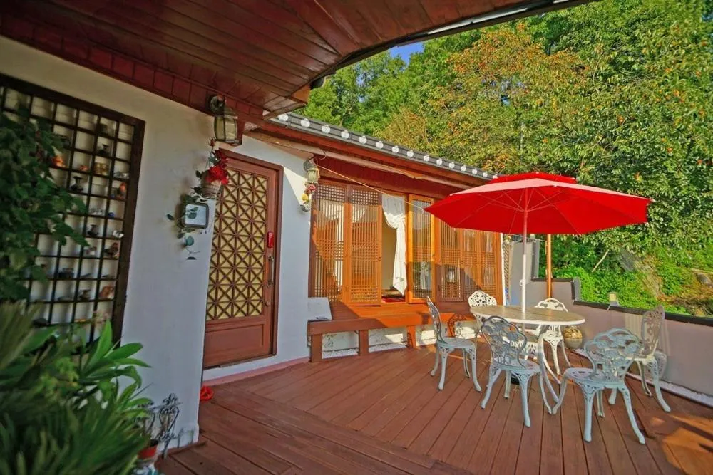 Jeonjuhanogmaeul Geha GongganyiMei mi