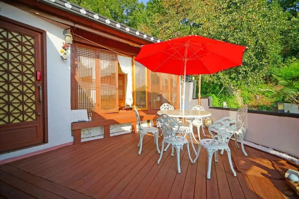 Jeonjuhanogmaeul Geha GongganyiMei mi