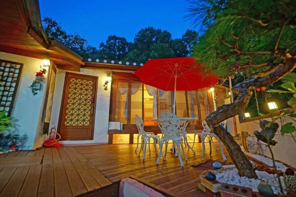 Jeonjuhanogmaeul Geha GongganyiMei mi