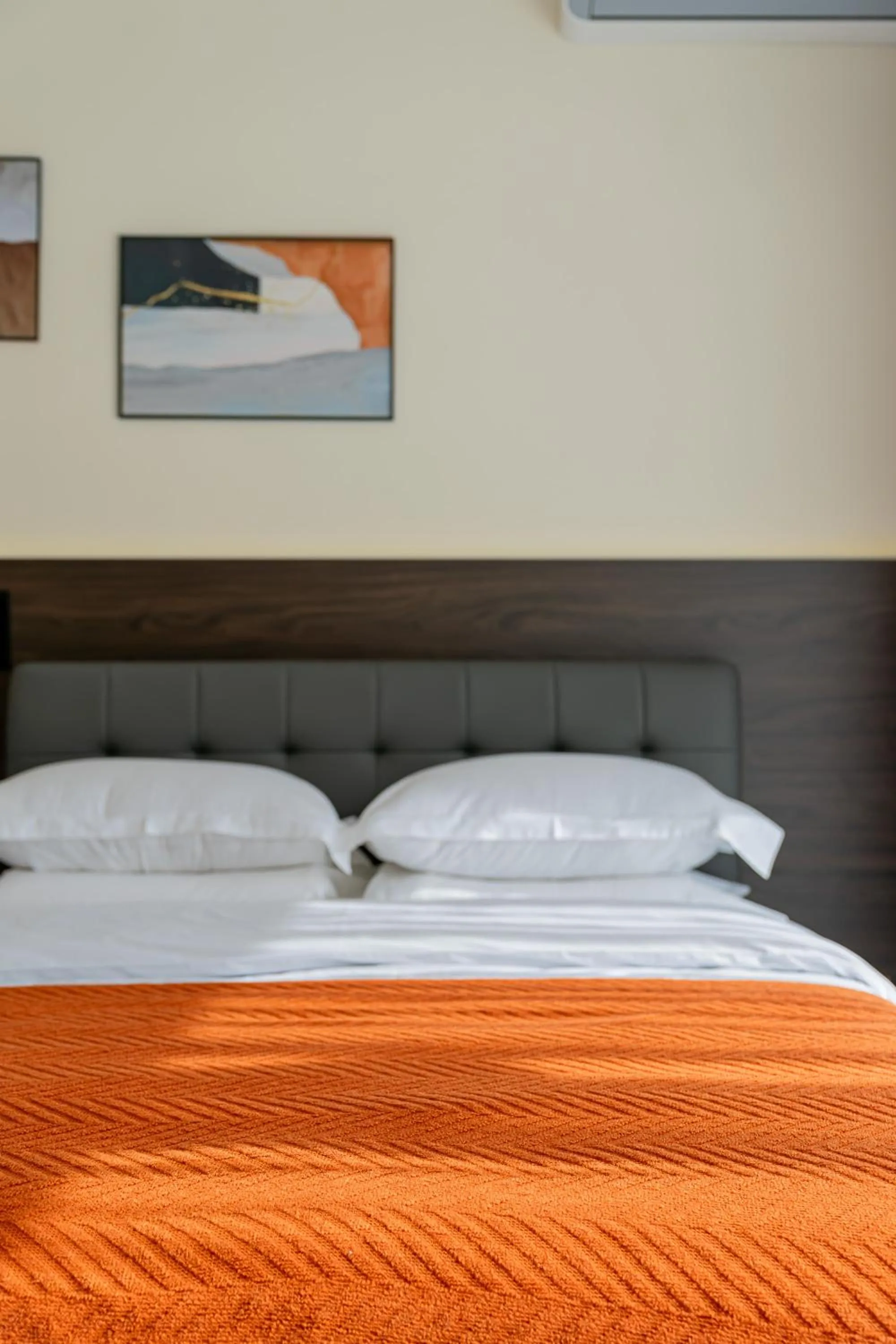 Bed in Wuyi Whispering Maple