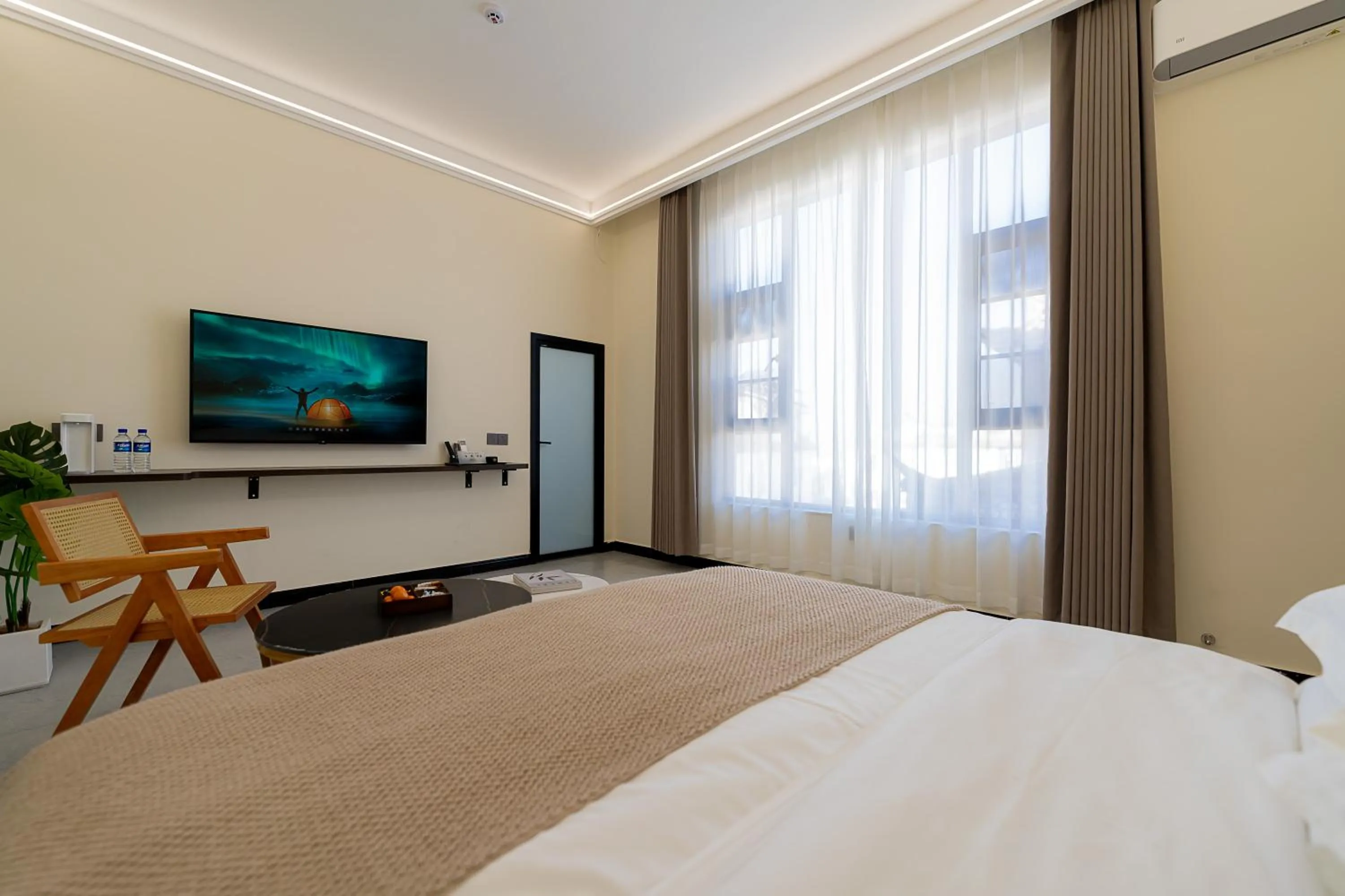 Bed in Wuyi Whispering Maple