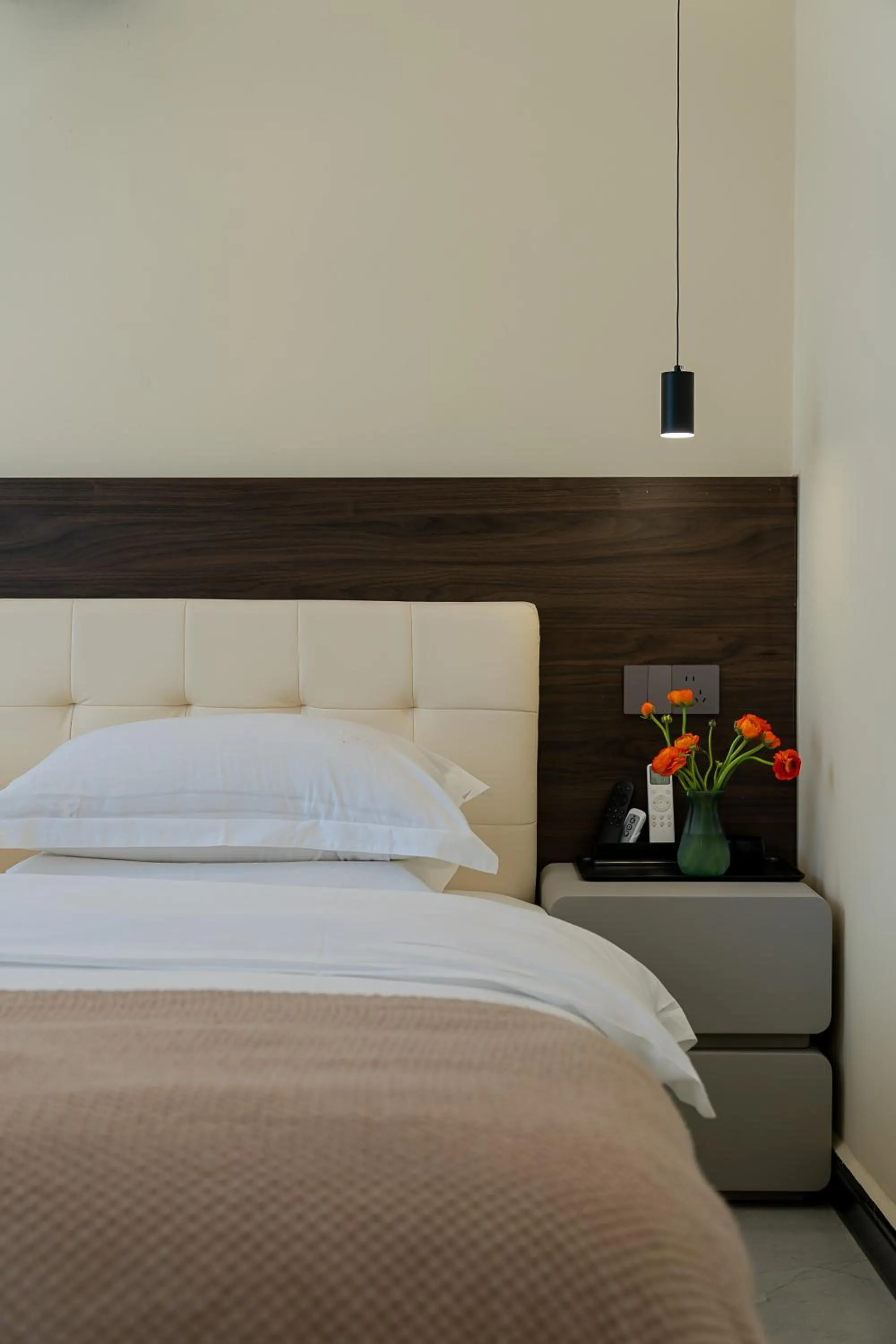 Bed in Wuyi Whispering Maple