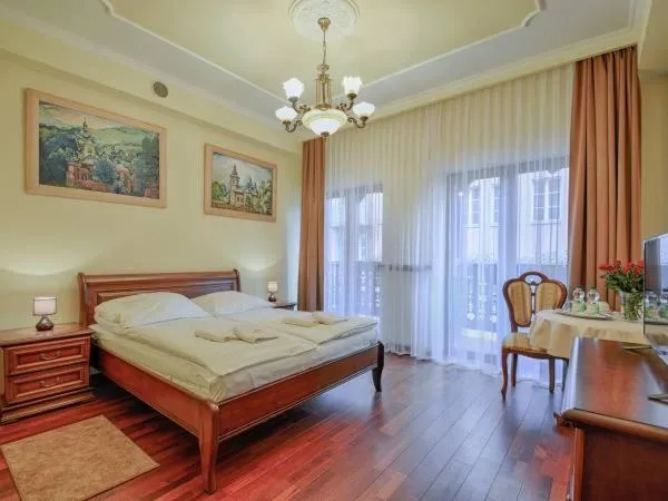 Bed in Victoria Cecchini