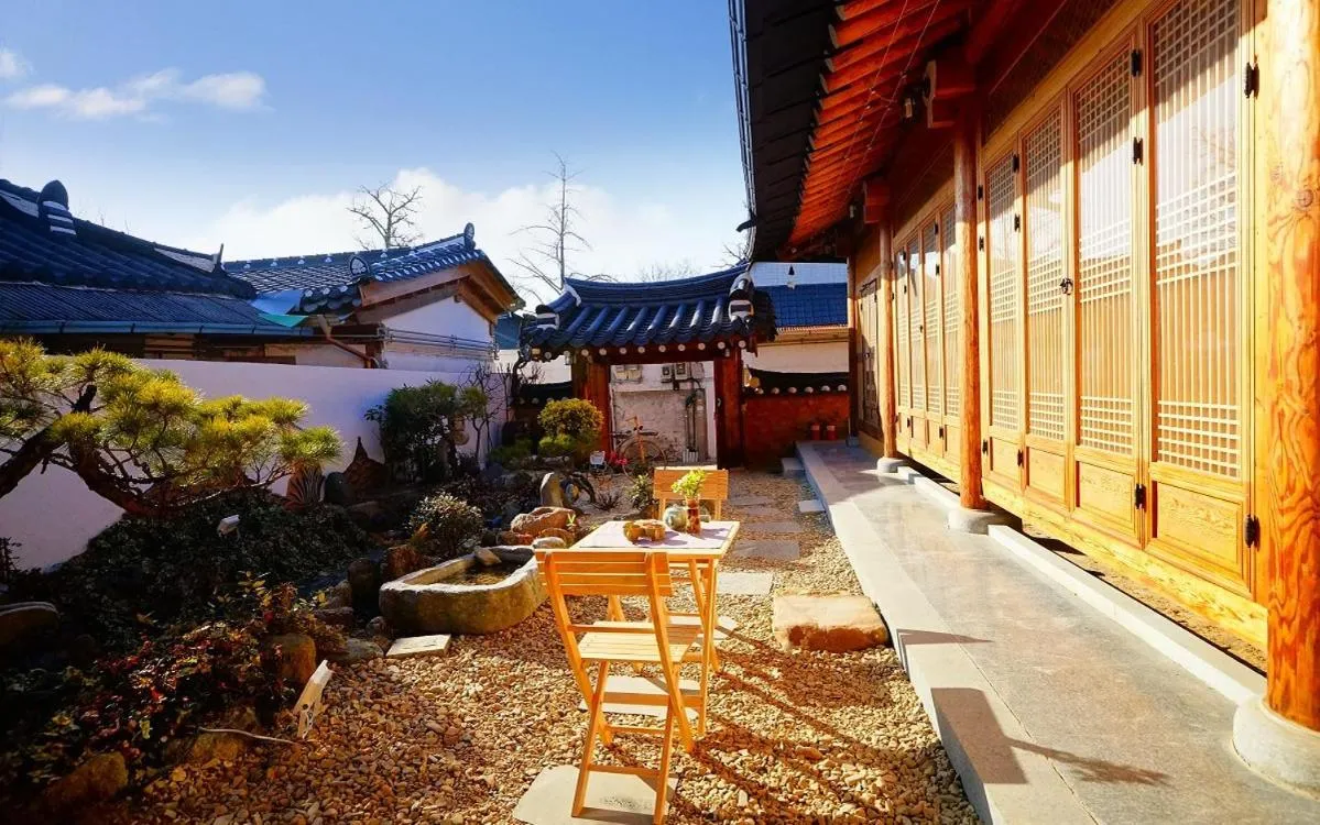 Jeonju Hanok Maeul Sukbak Sarang Gadeuk