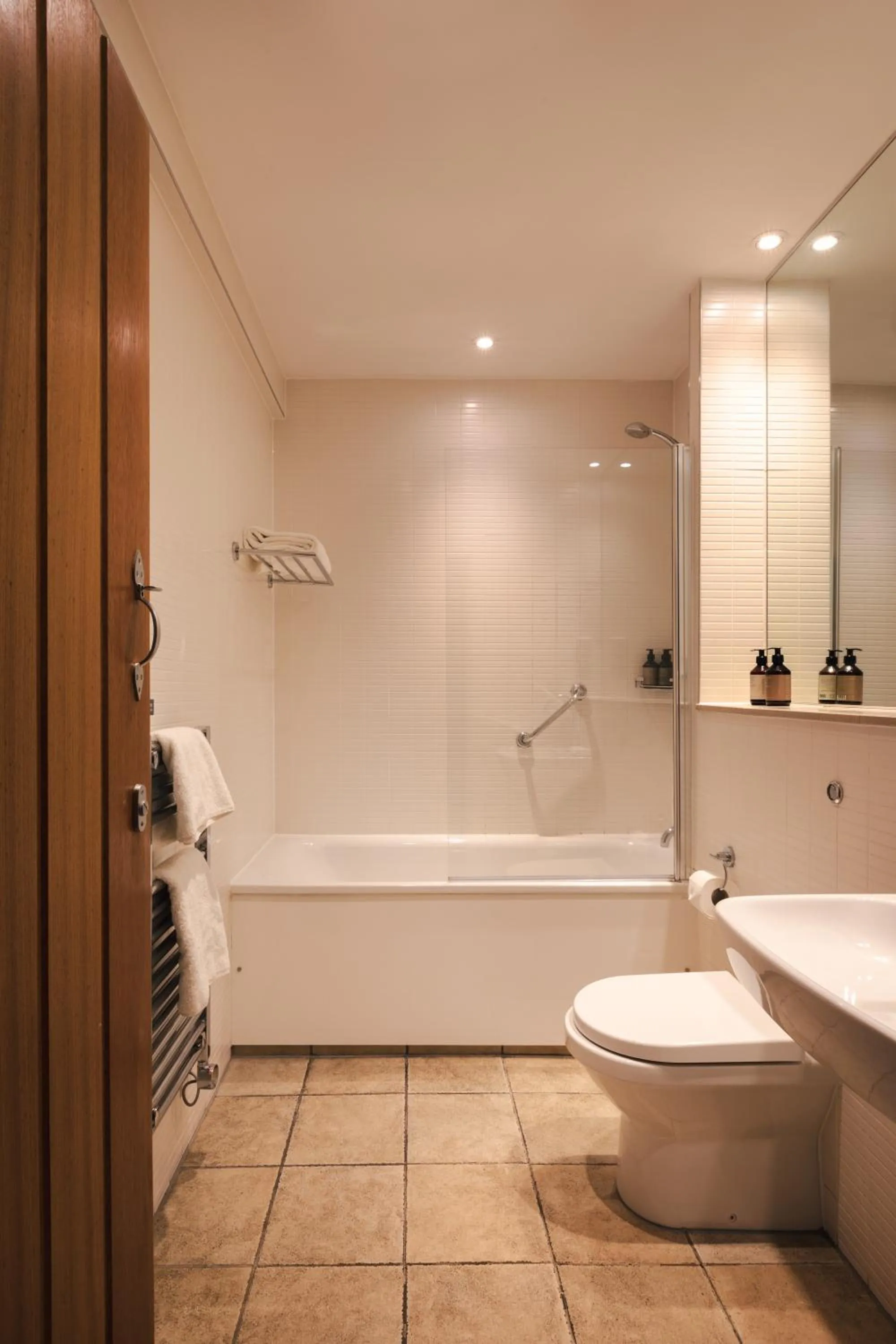 Bathroom in The Pilsley Inn - Chatsworth