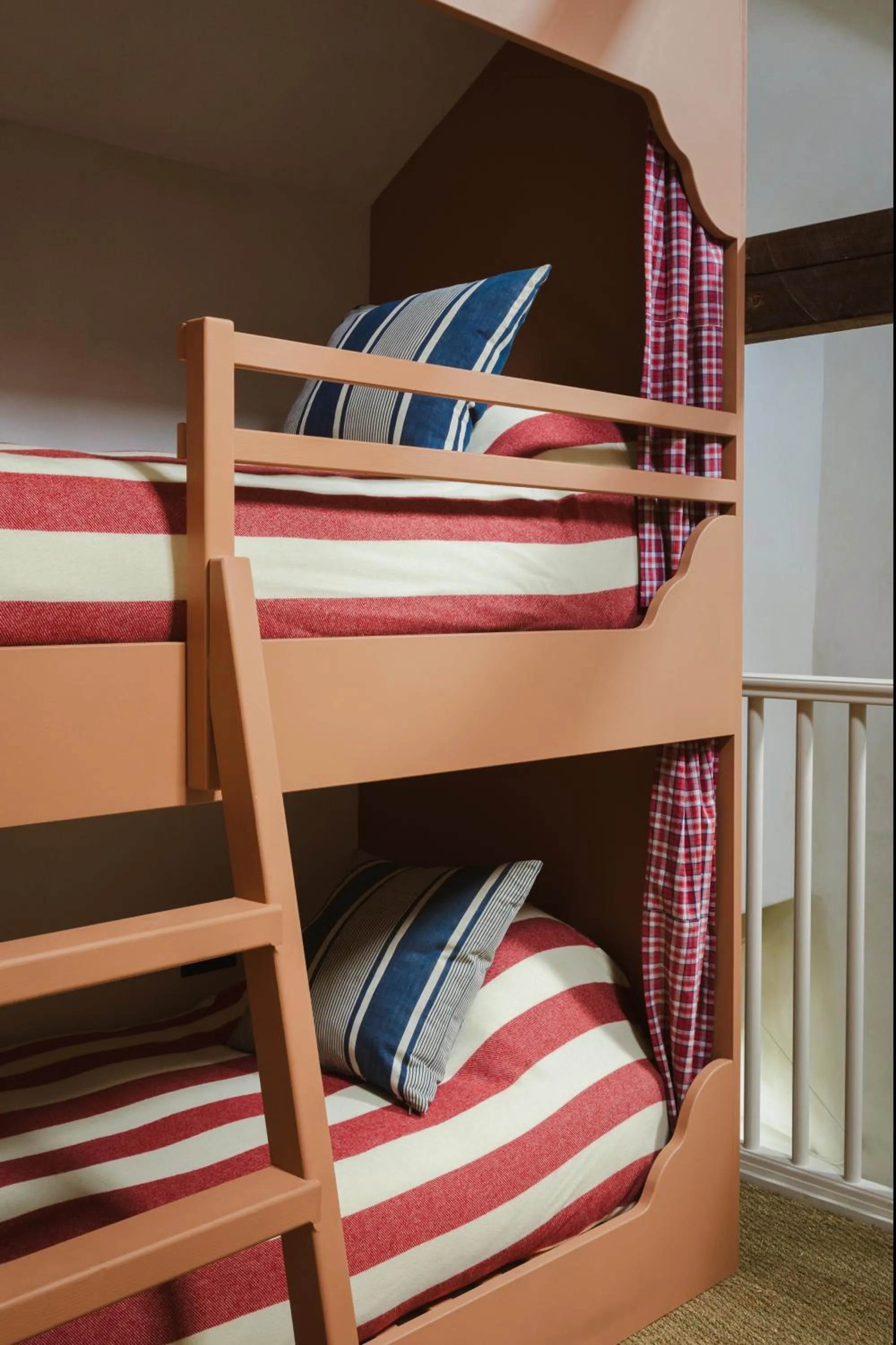 bunk bed, Bed in The Pilsley Inn - Chatsworth