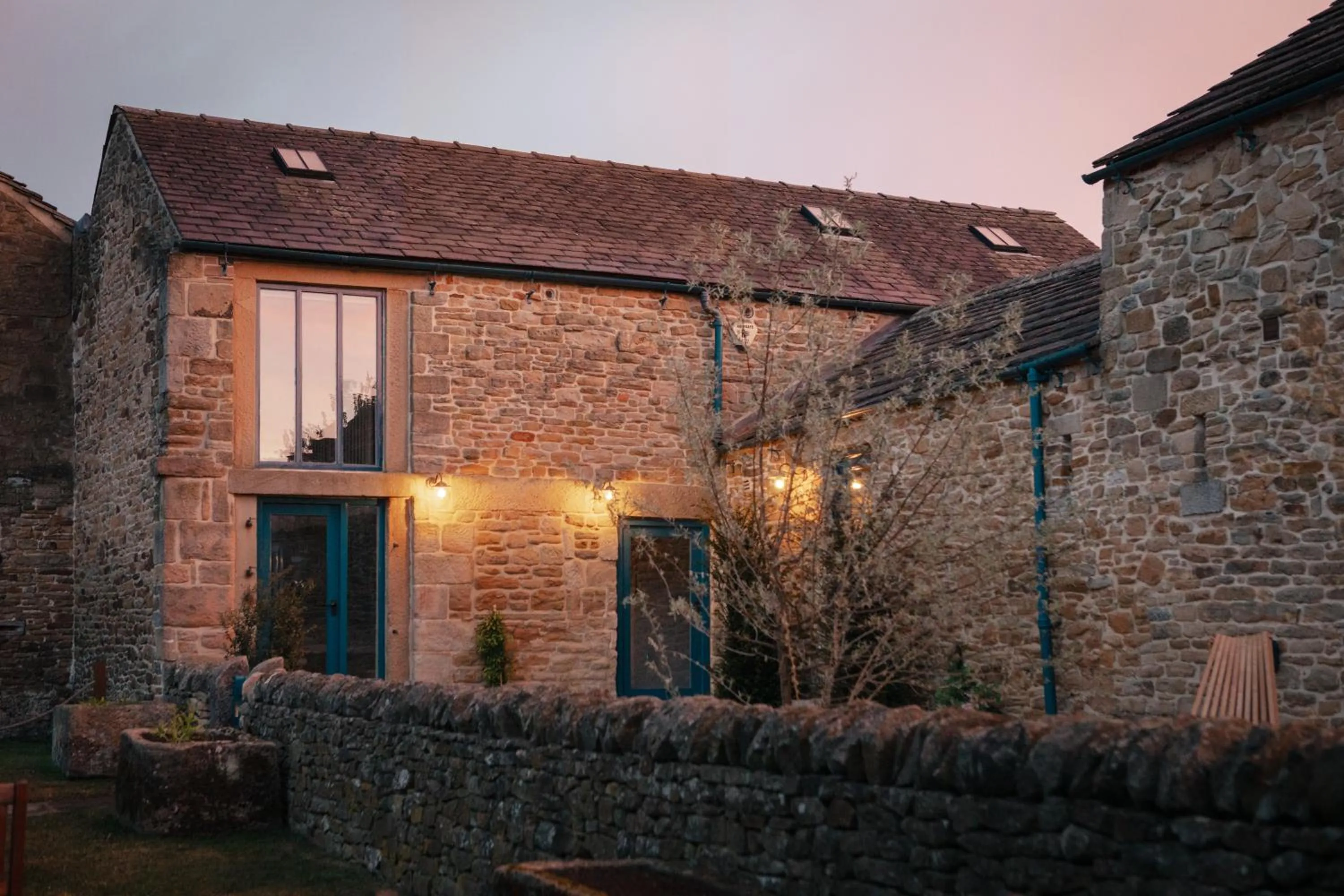 Property building in The Pilsley Inn - Chatsworth