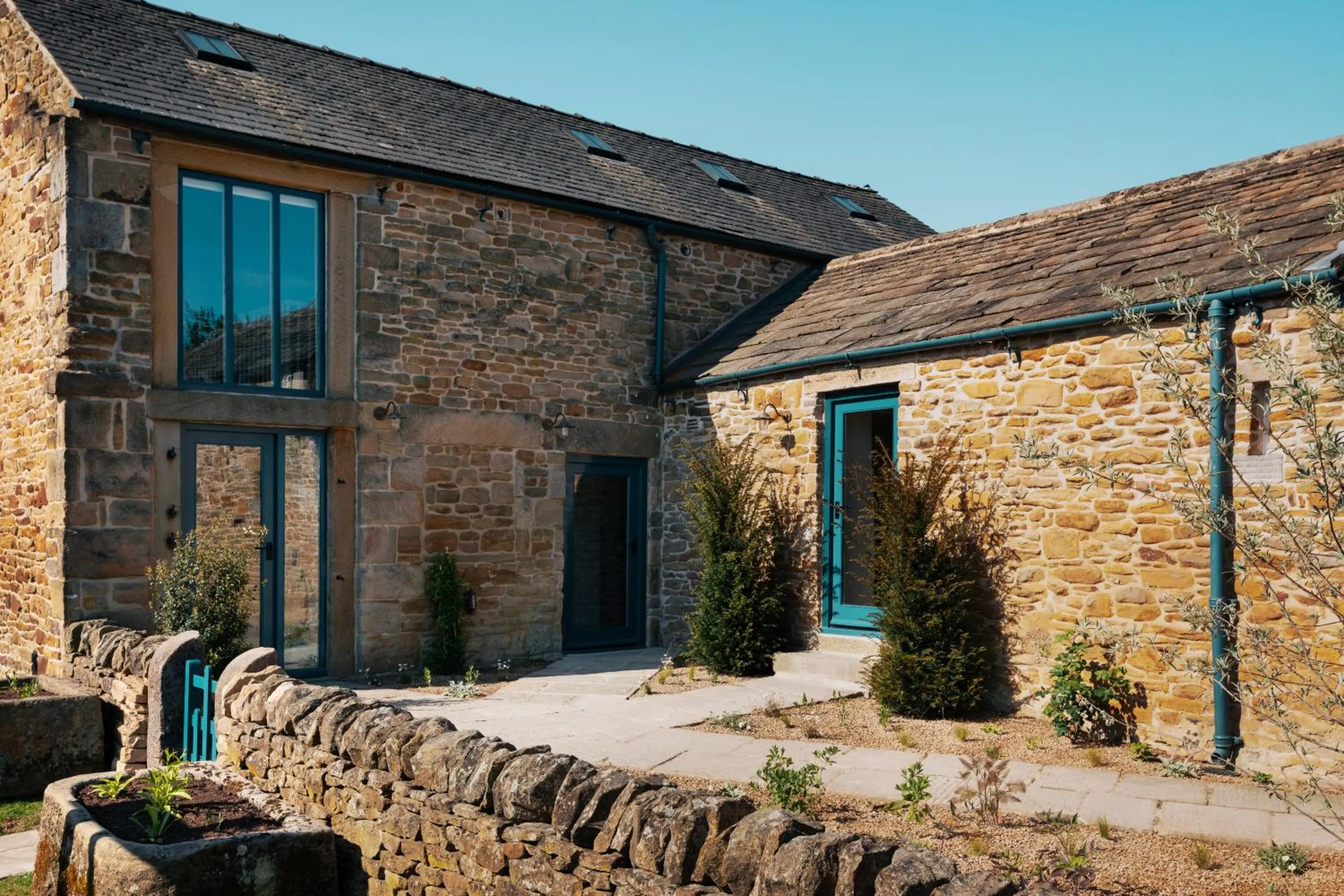 Property building in The Pilsley Inn - Chatsworth