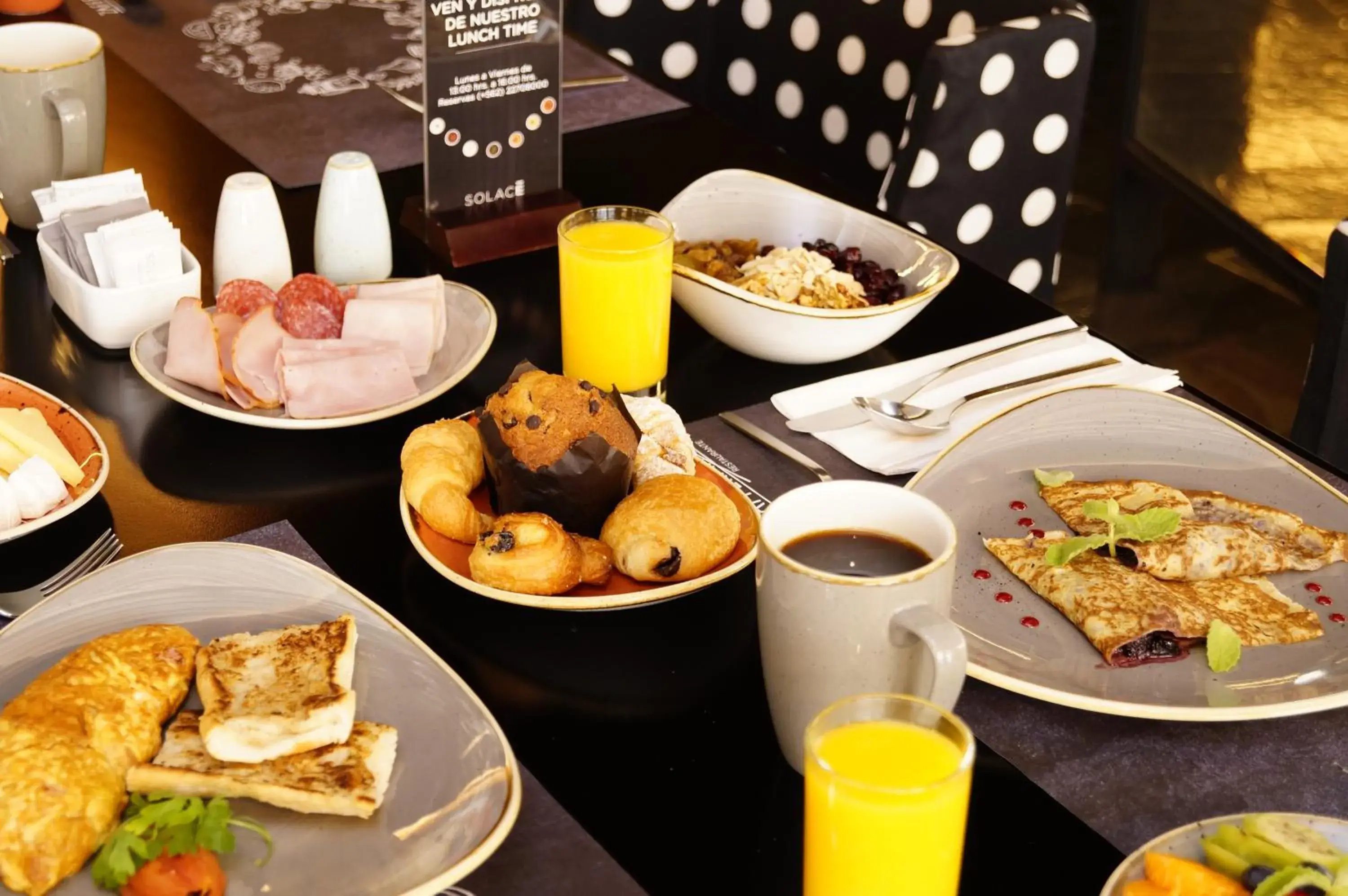 Restaurant/places to eat in Solace Hotel Santiago Restaurant/places to eat in Solace Hotel Santiago