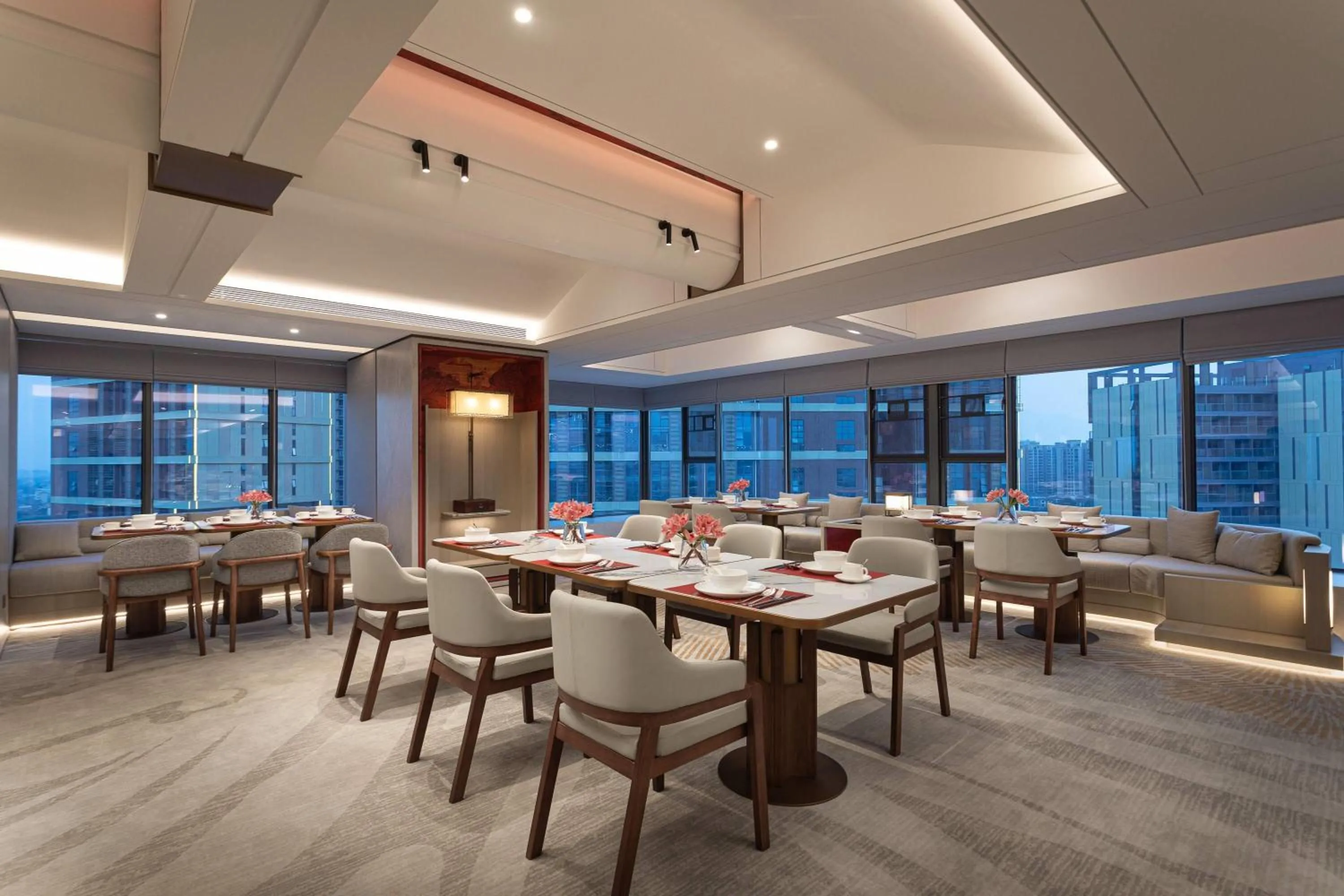 Restaurant/places to eat in Ramada by Wyndham Foshan Danzao