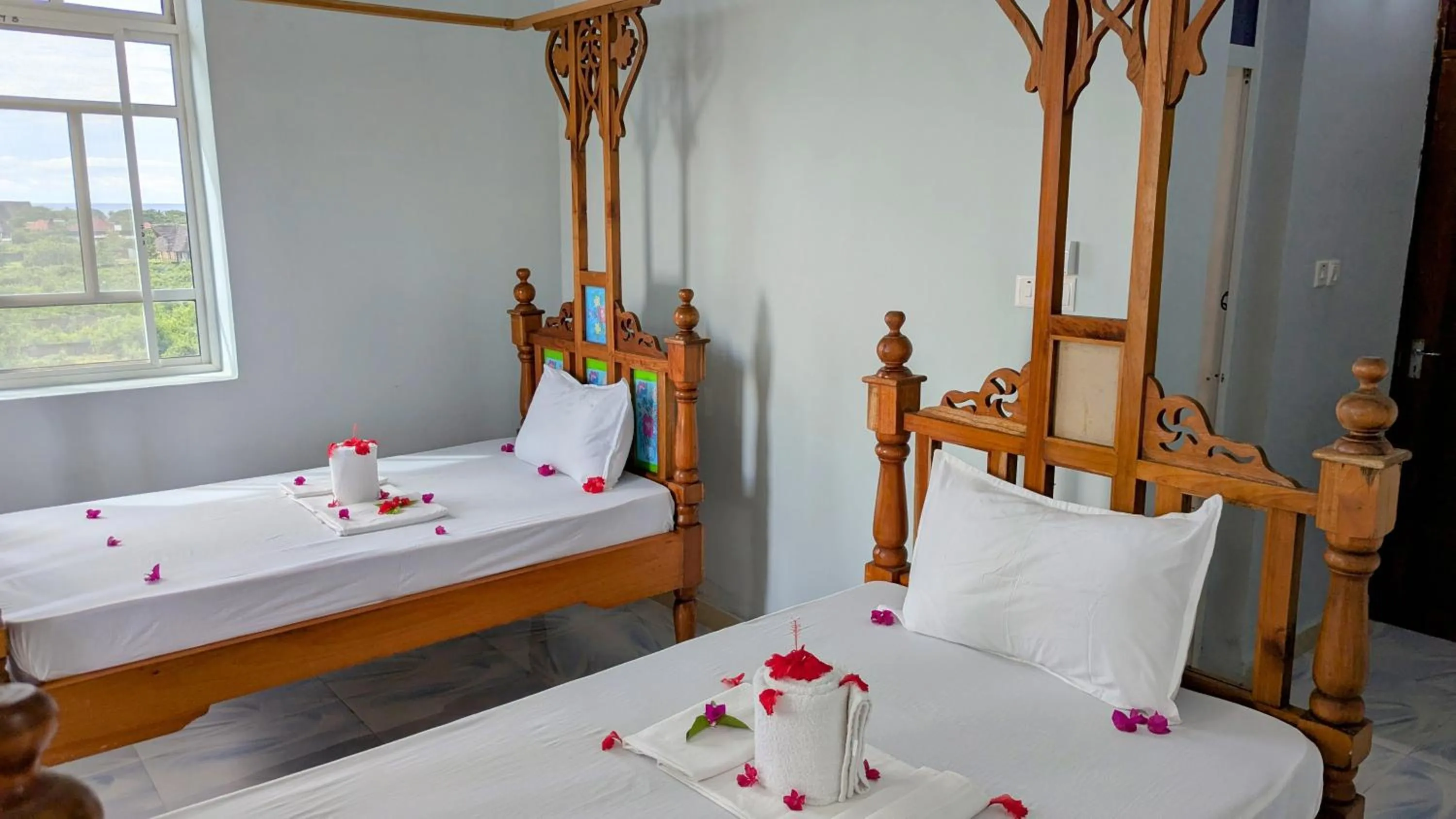 Bed in Crown View Hotel