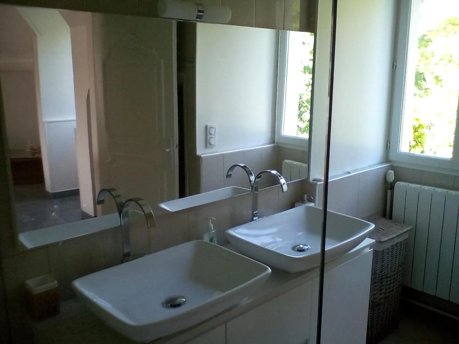 Bathroom in Le Relais De Dalibray