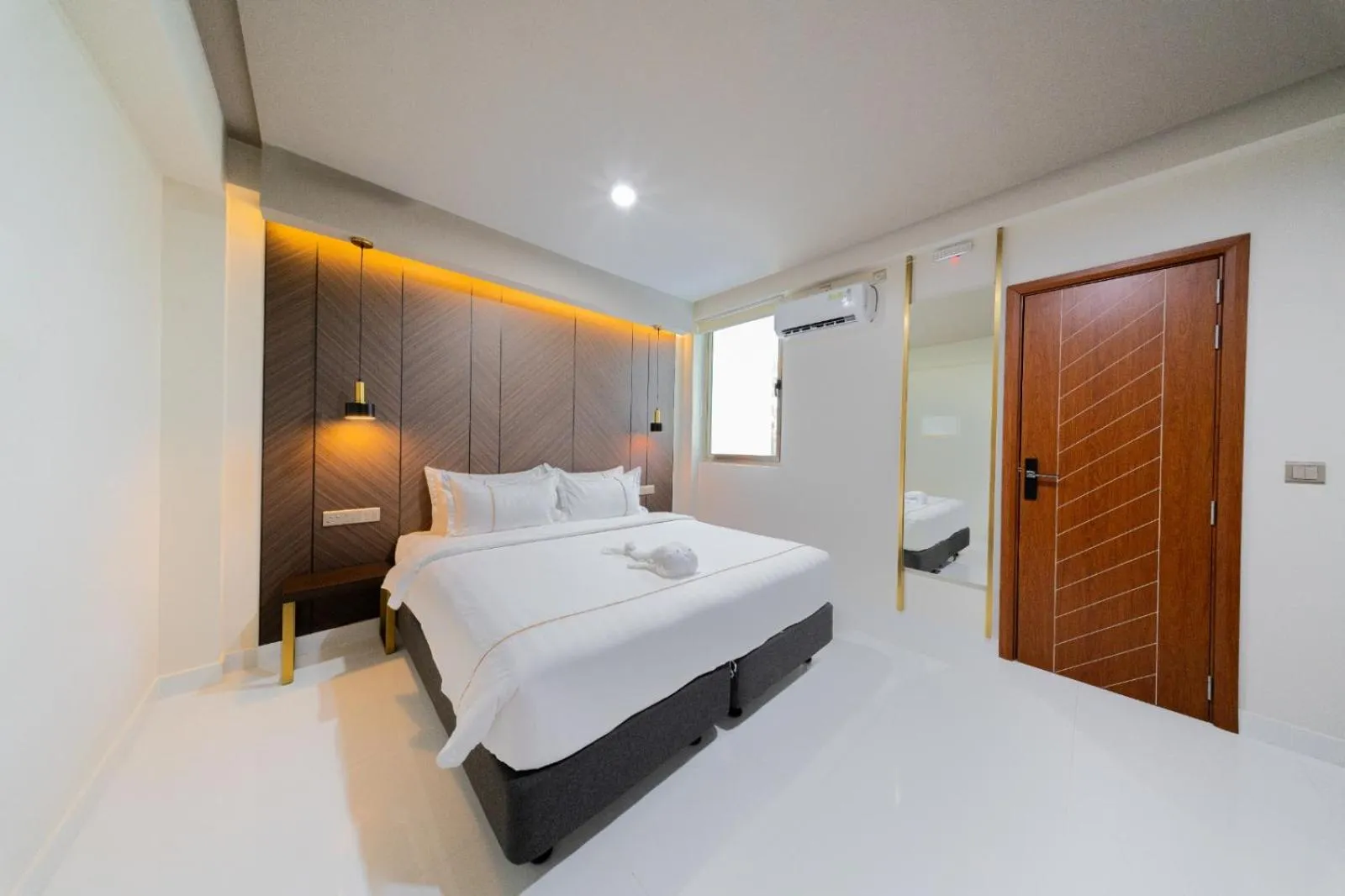 Bedroom, Bed in Royal Villa Fulidhoo
