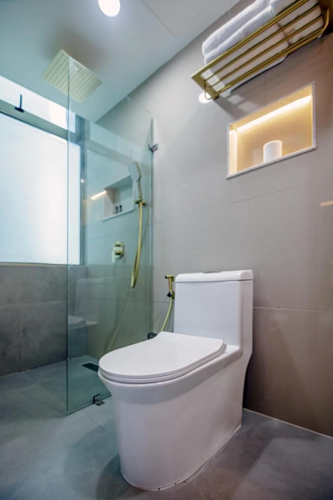 Shower in Royal Villa Fulidhoo