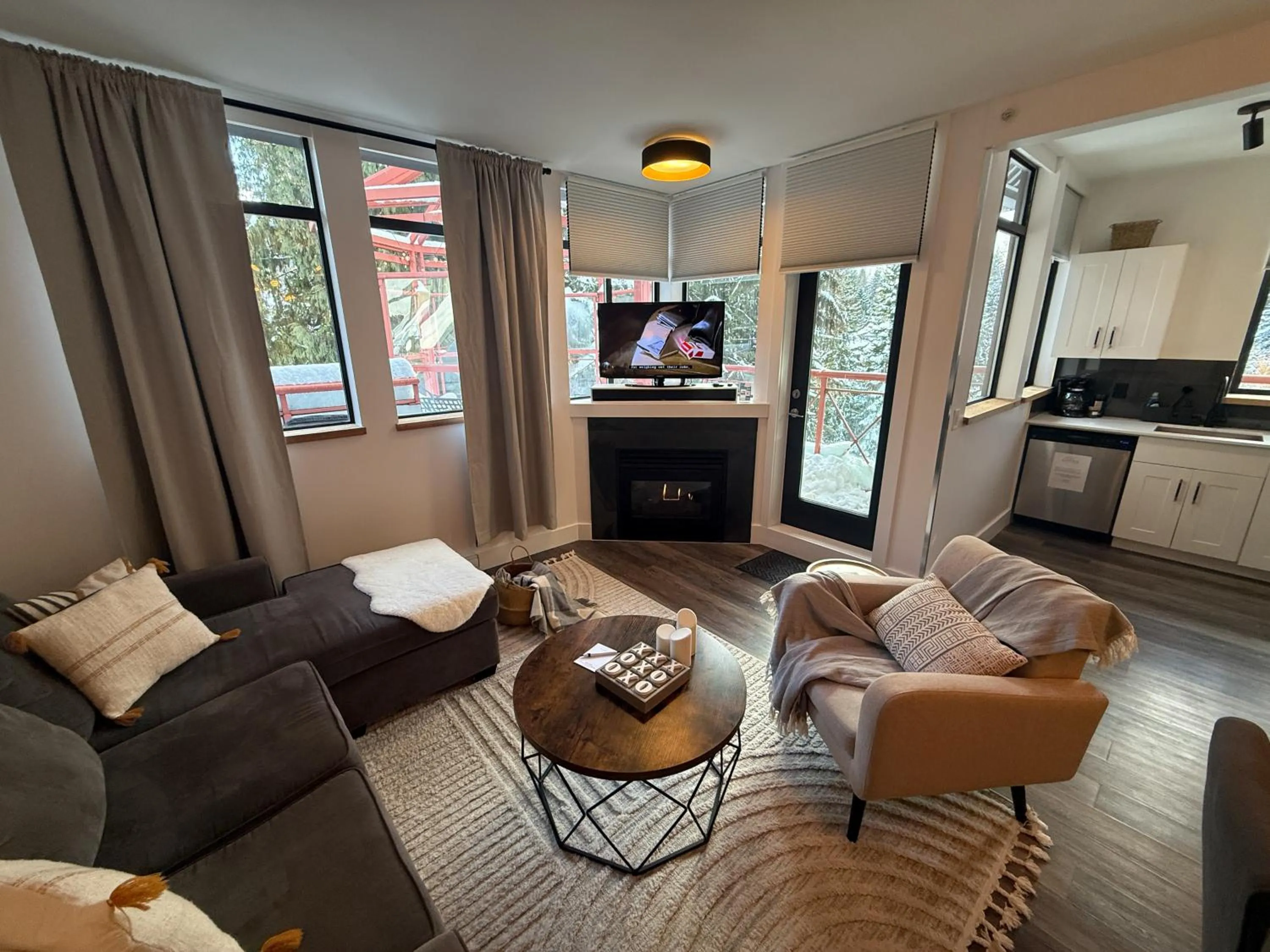 TV and multimedia in Alpenglow Lodge by Elevate Vacations