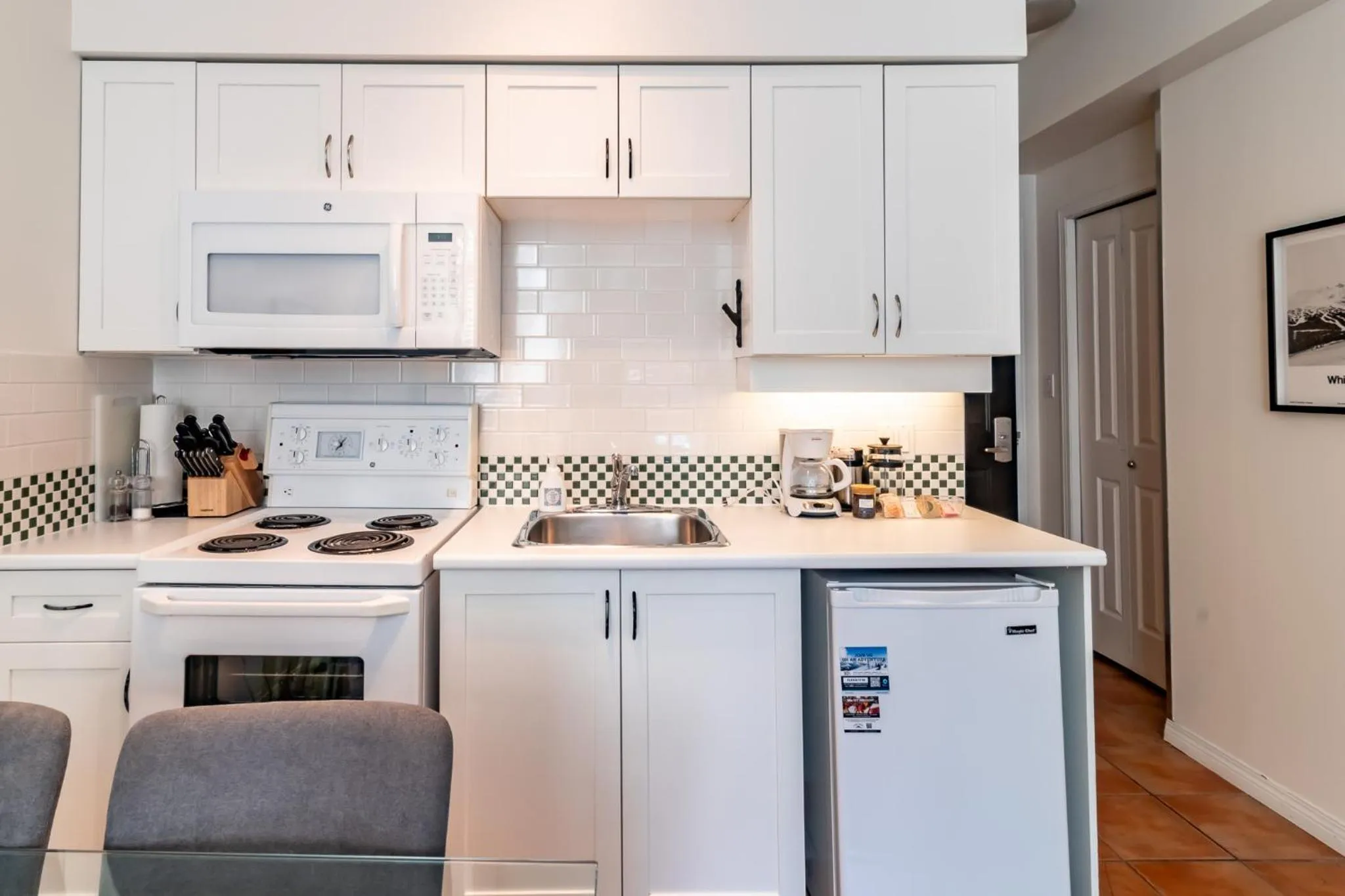 Kitchen or kitchenette in Alpenglow Lodge by Elevate Vacations