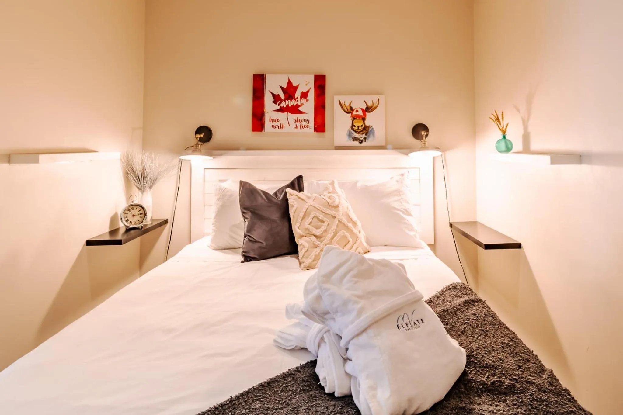 Bed in Alpenglow Lodge by Elevate Vacations