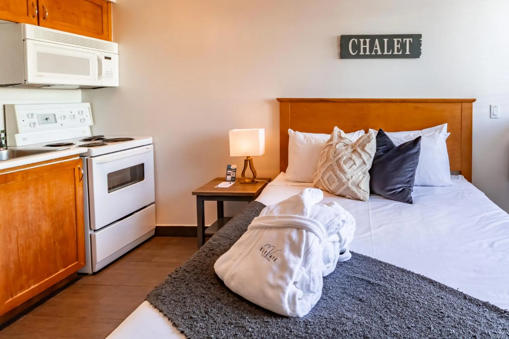 Bed in Alpenglow Lodge by Elevate Vacations