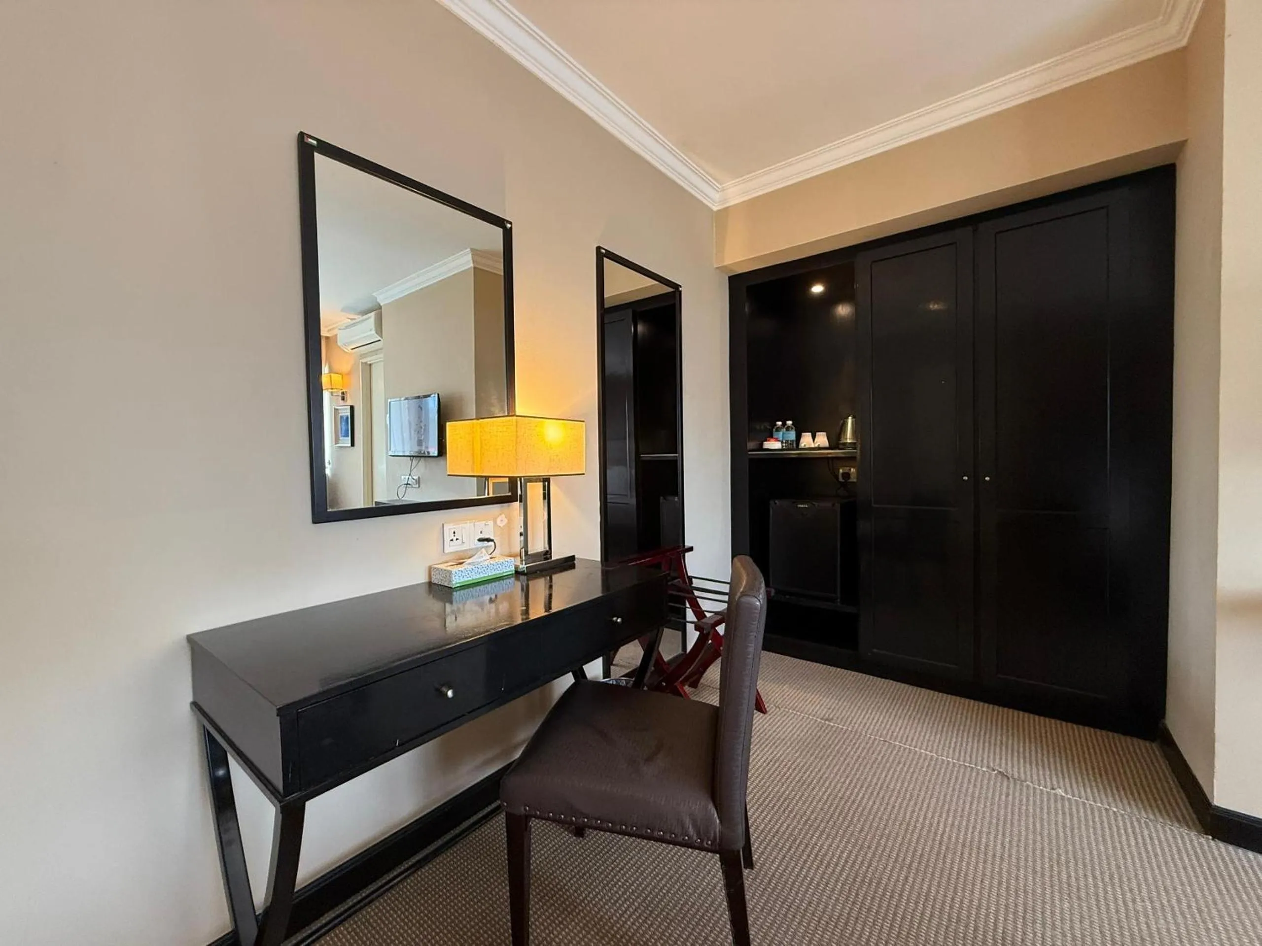 Bedroom in Merchant Hotel