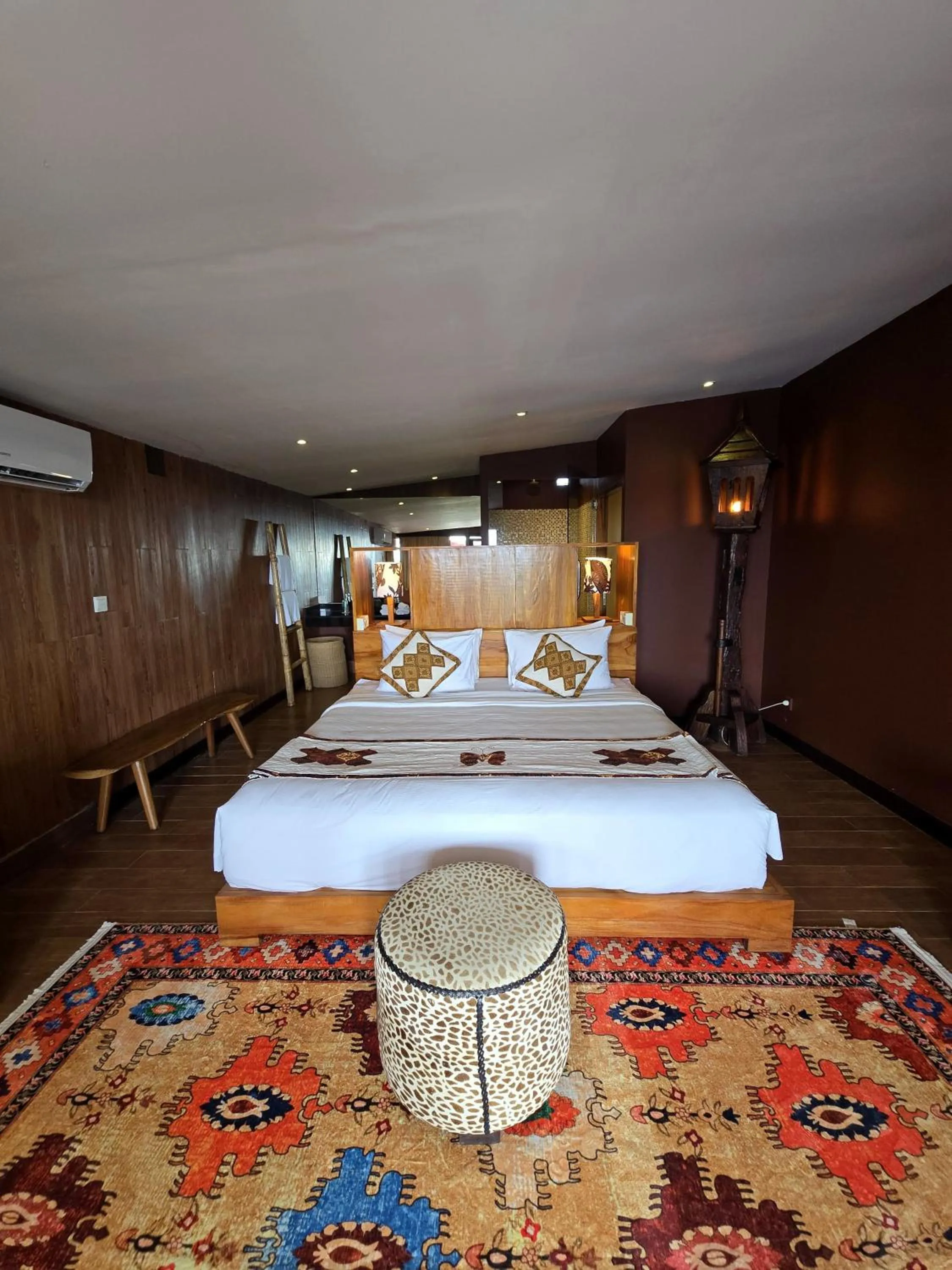 Bedroom, Bed in Sky Suites