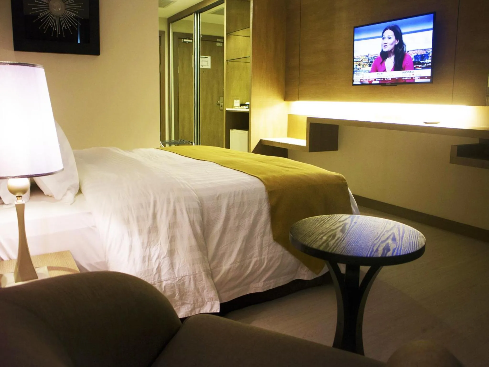 TV and multimedia, Bed in Garden Sentral Hotel