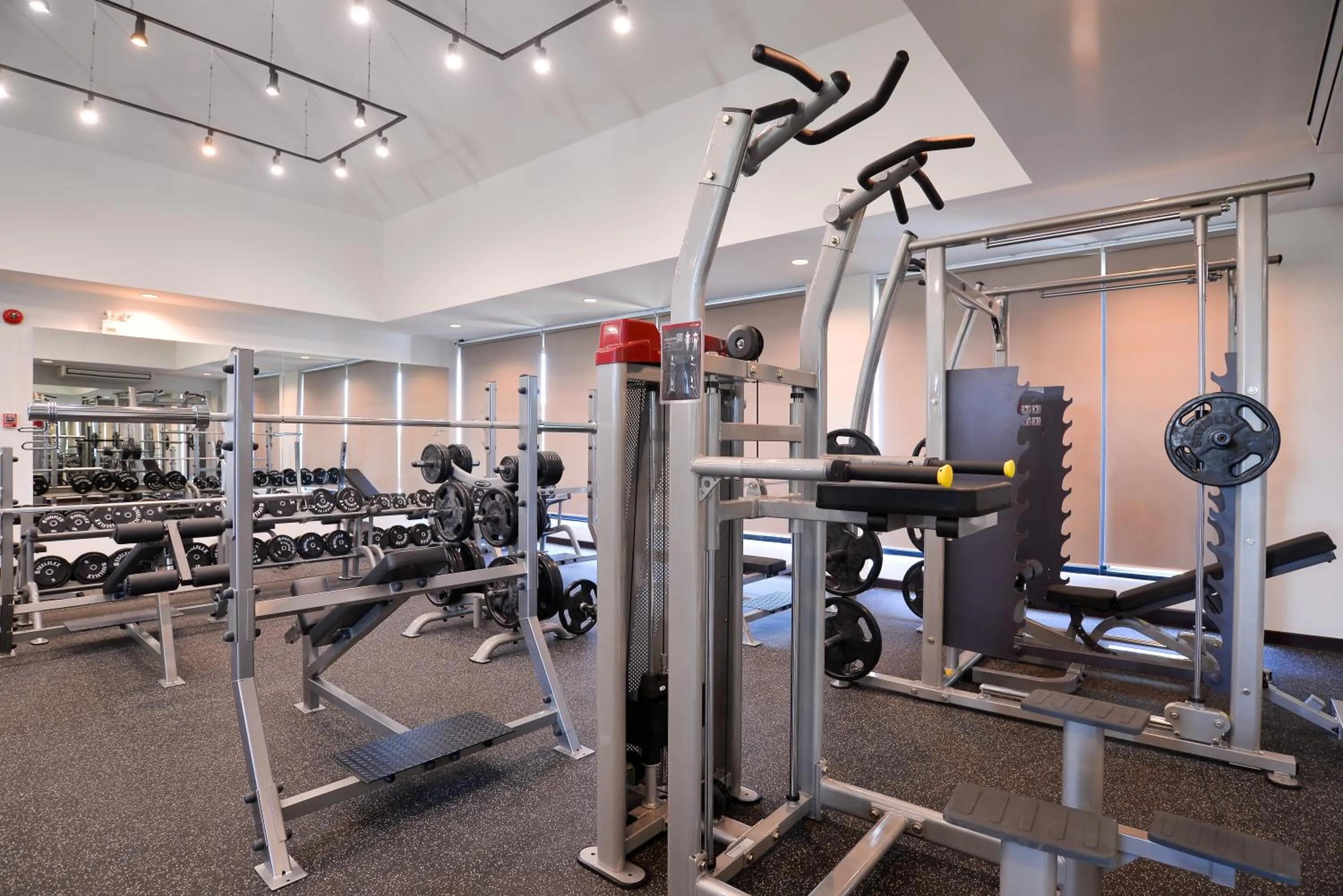 Fitness centre/facilities in Coco View Hotel