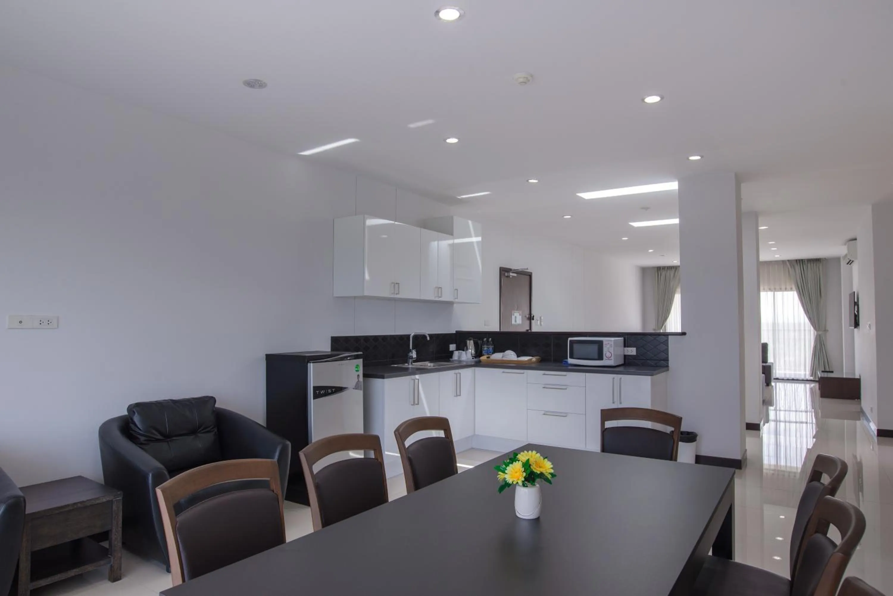 Kitchen or kitchenette in Coco View Hotel