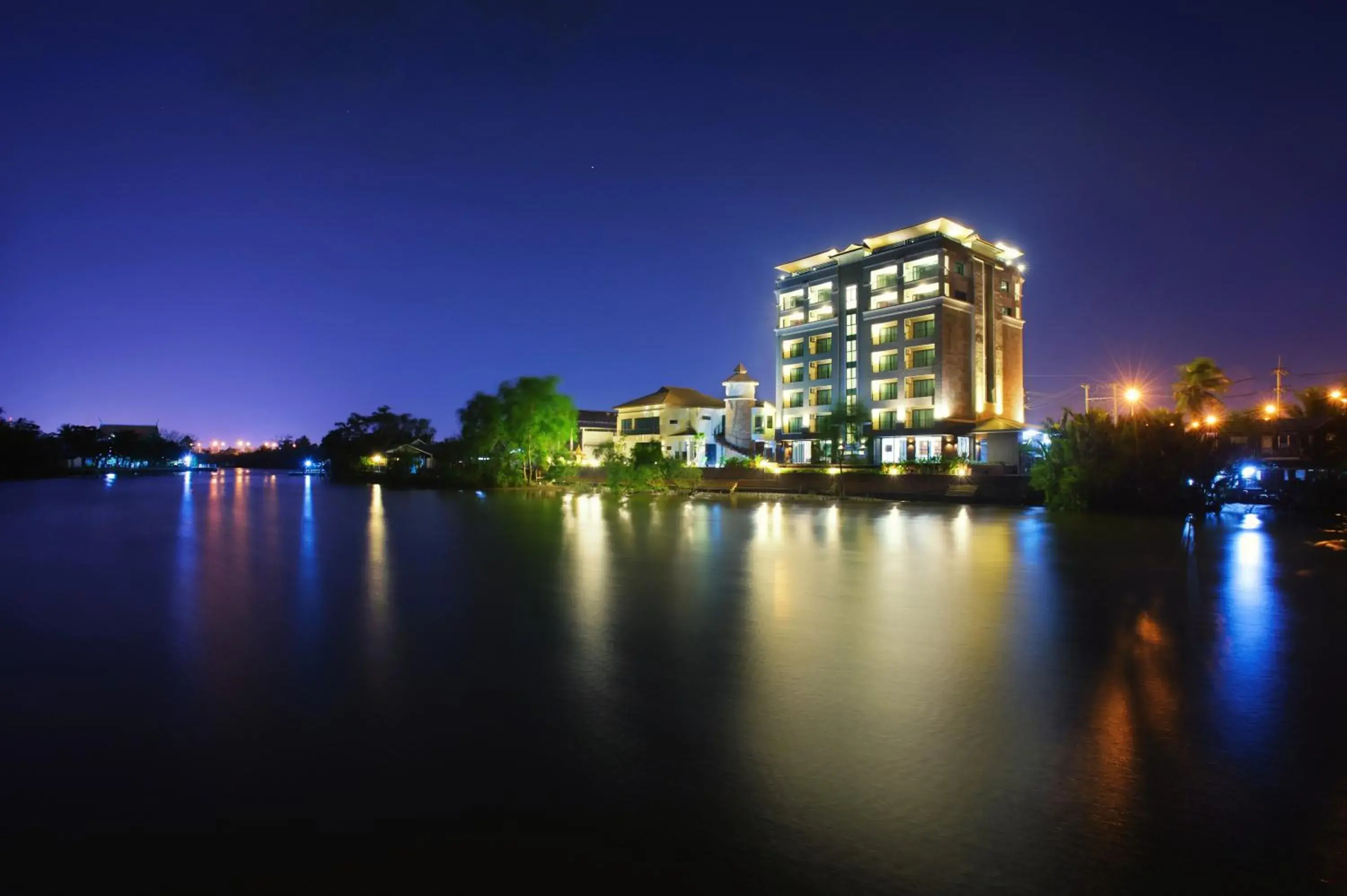 Property building in Coco View Hotel Property building in Coco View Hotel