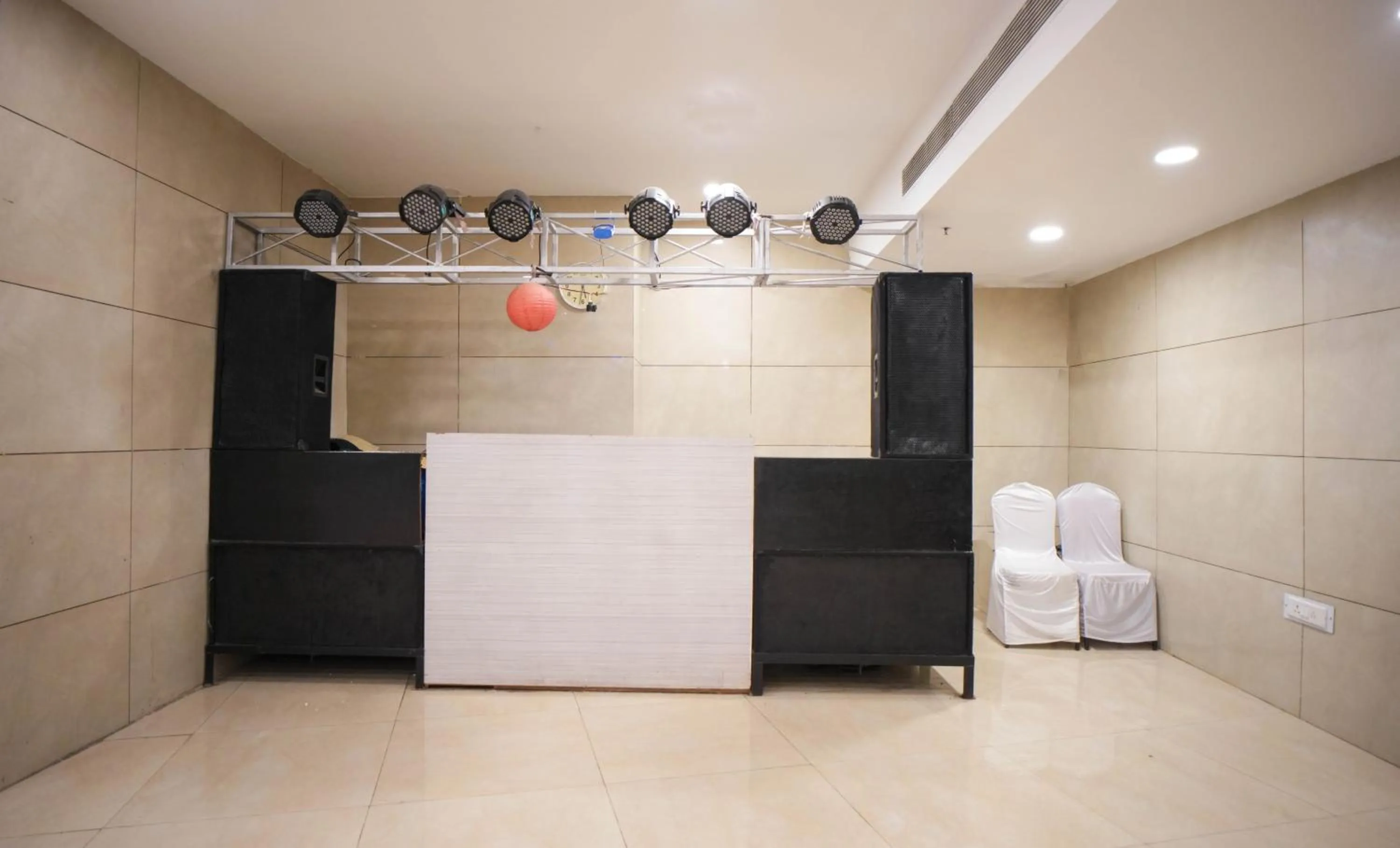 Banquet/Function facilities in Hotel Haris MG Road Gurugram