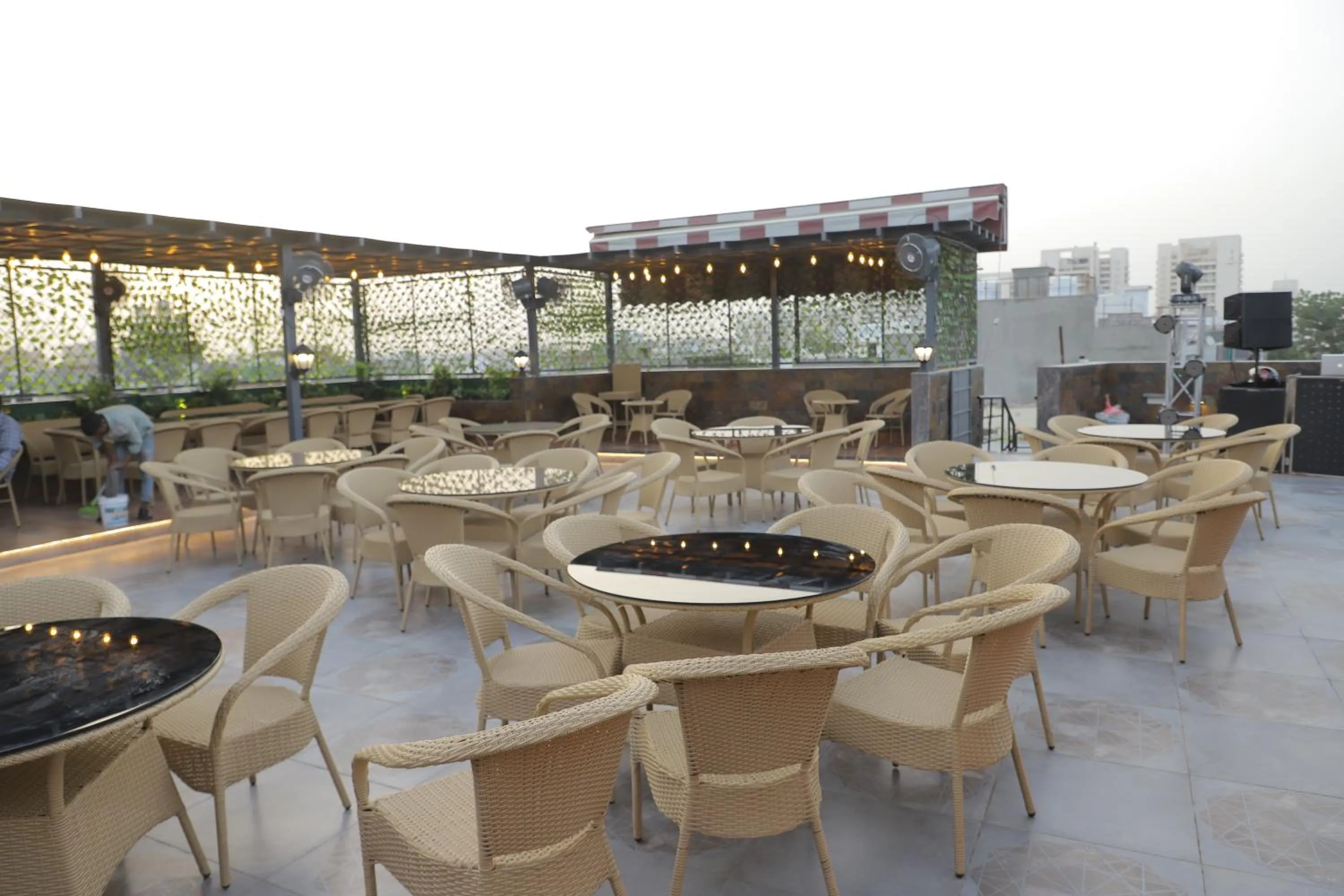 Banquet/Function facilities in Hotel Haris MG Road Gurugram