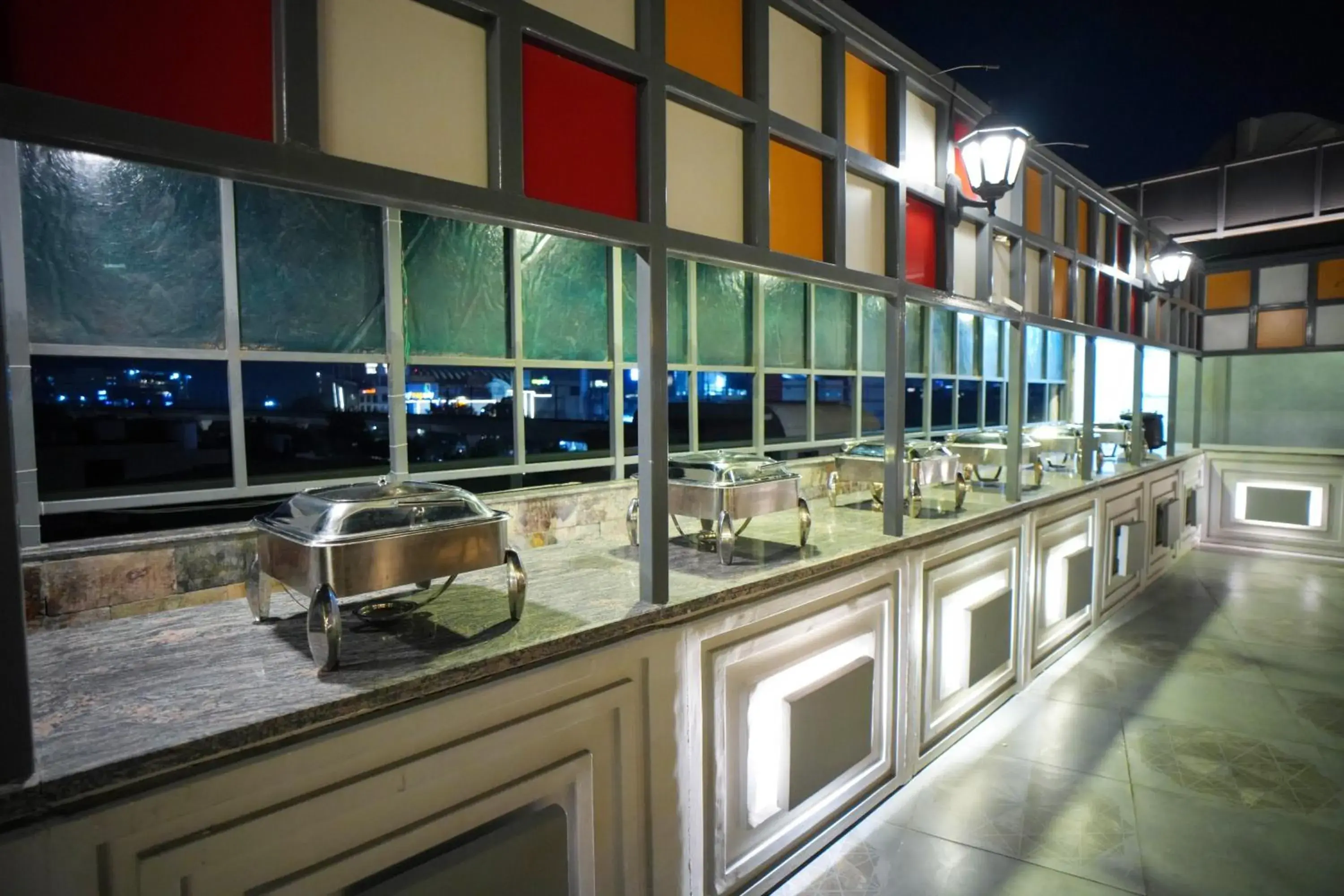 Restaurant/places to eat in Hotel Haris MG Road Gurugram Restaurant/places to eat in Hotel Haris MG Road Gurugram