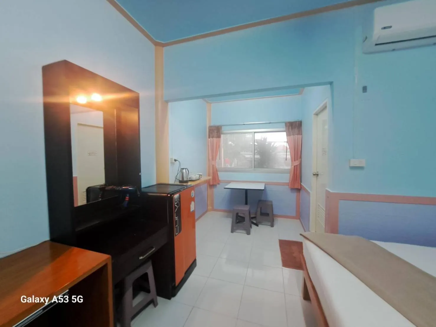 Bed in Peace Lanta Mansion