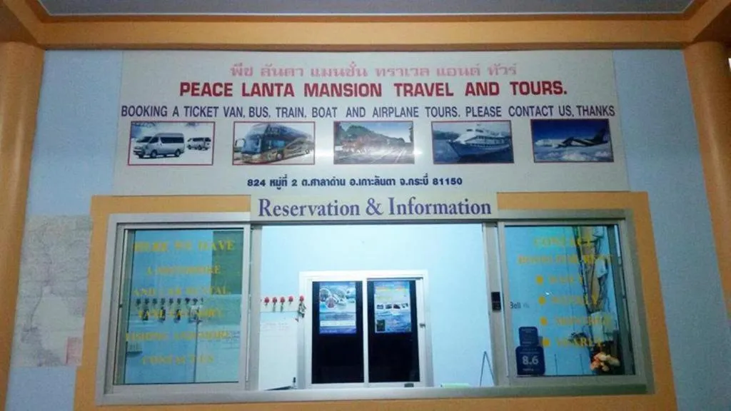 Property building in Peace Lanta Mansion