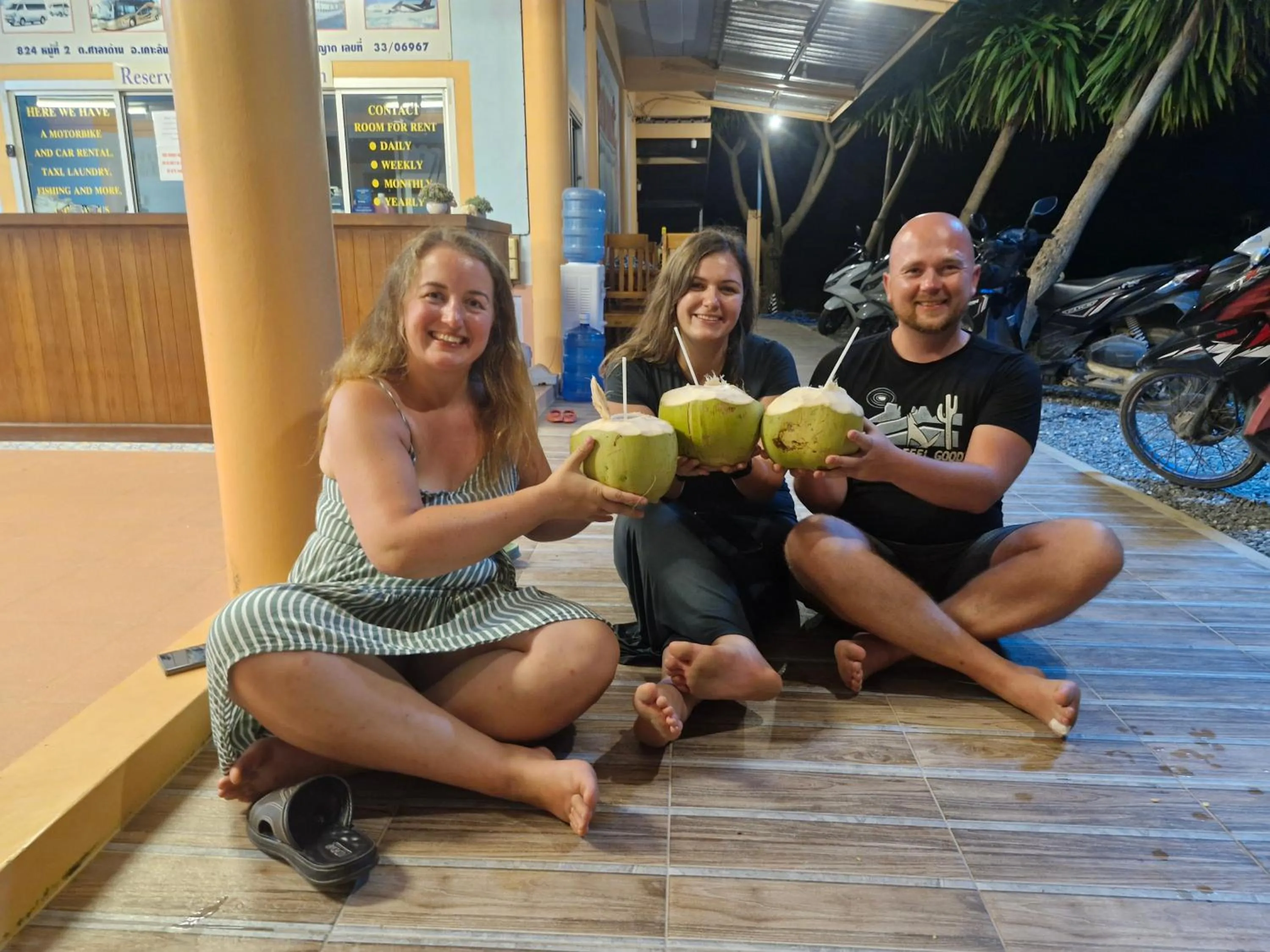 Guests in Peace Lanta Mansion