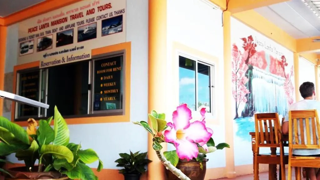 Property building in Peace Lanta Mansion