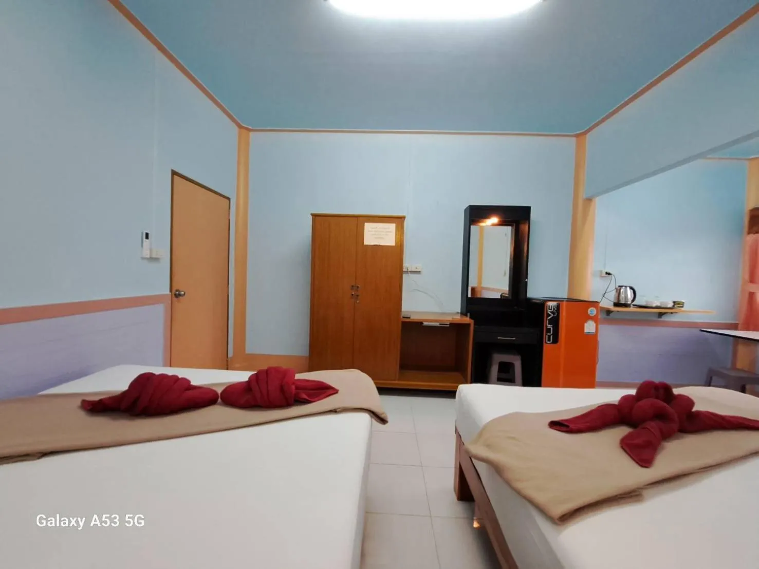 Bed in Peace Lanta Mansion