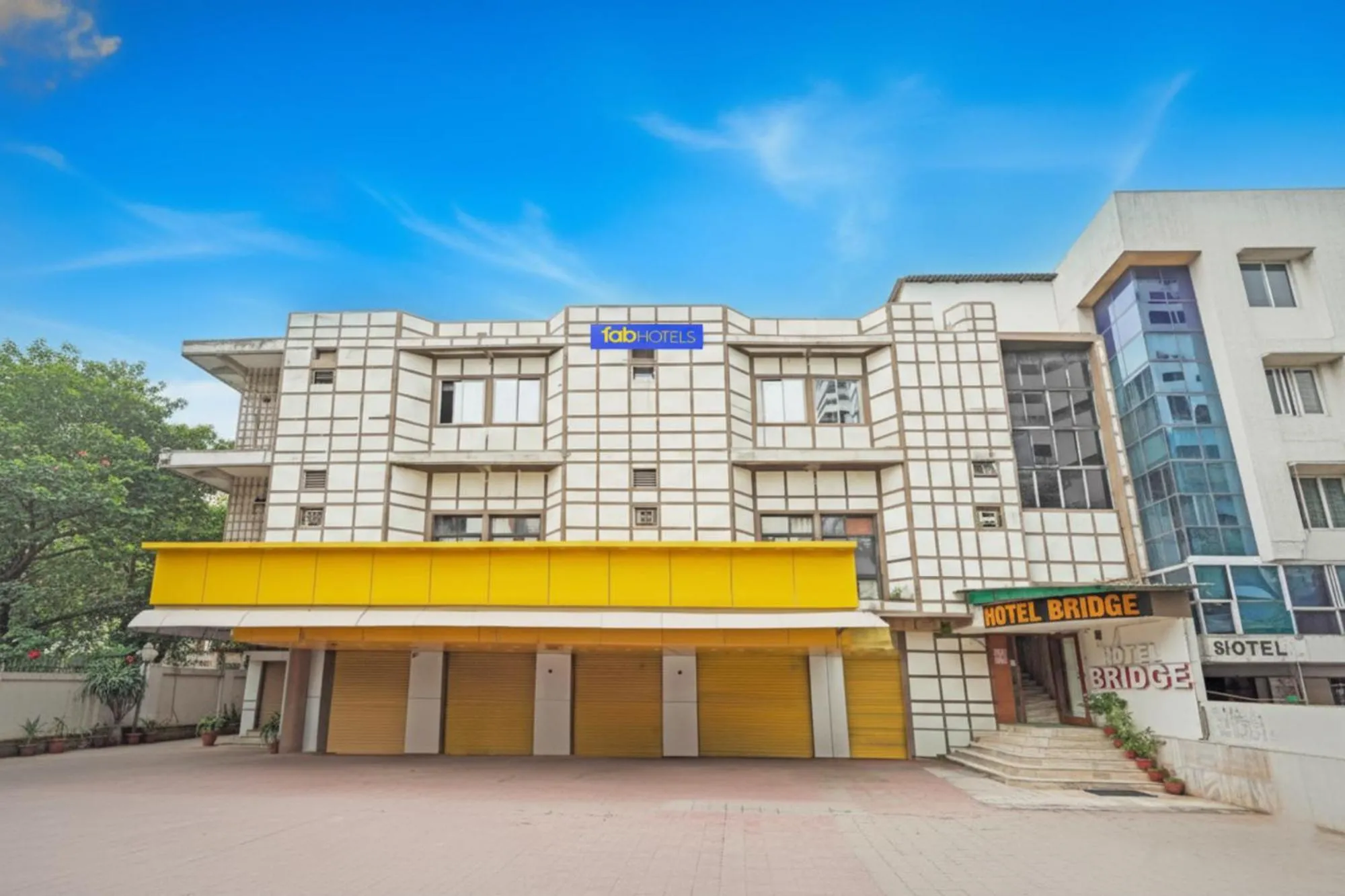 Property building in FabHotel Bridge