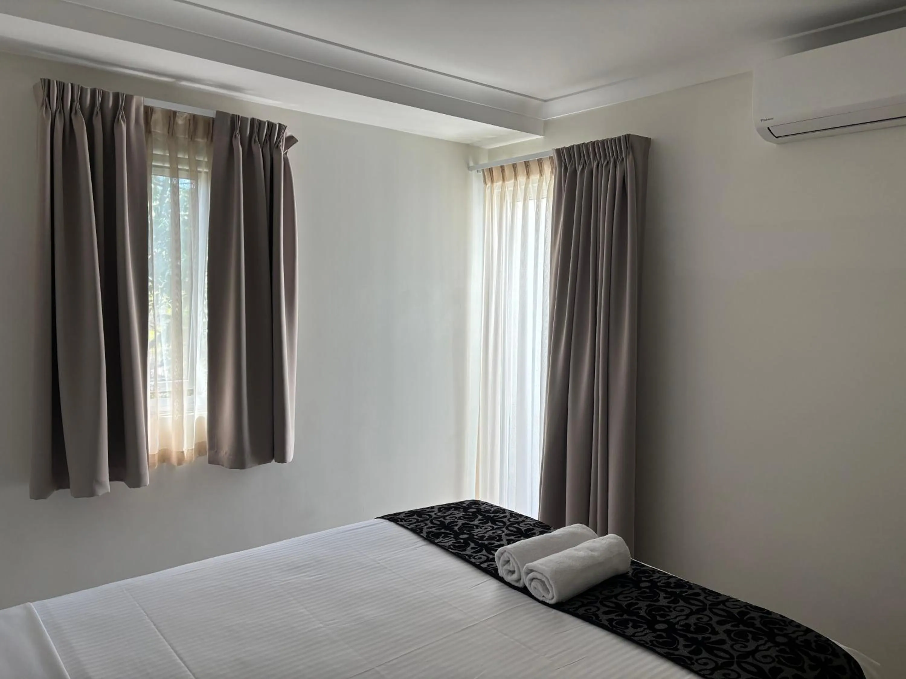 Bed in Bunbury Seaview Apartments