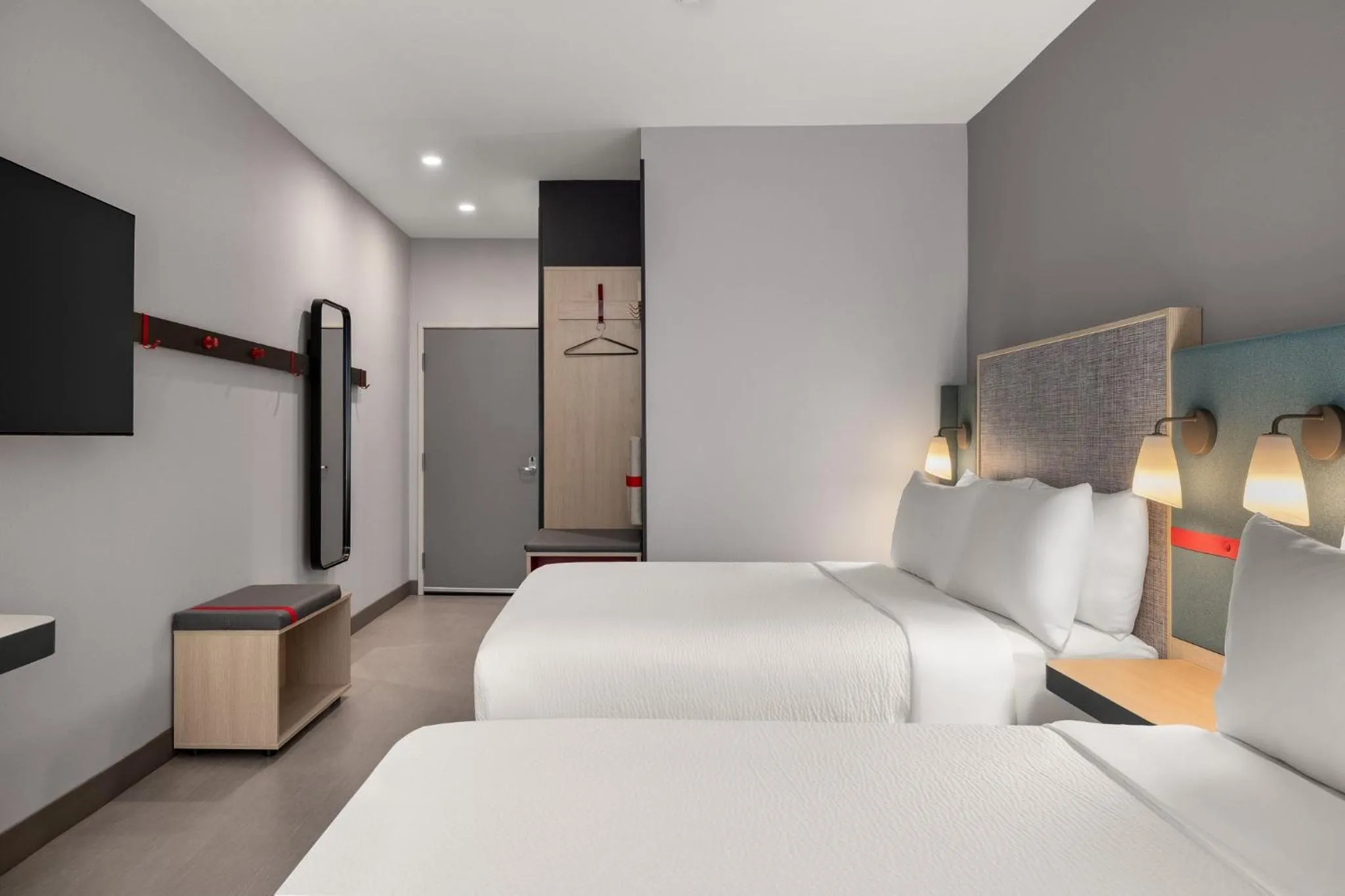 Photo of the whole room, Bed in avid hotel El Paso East by IHG