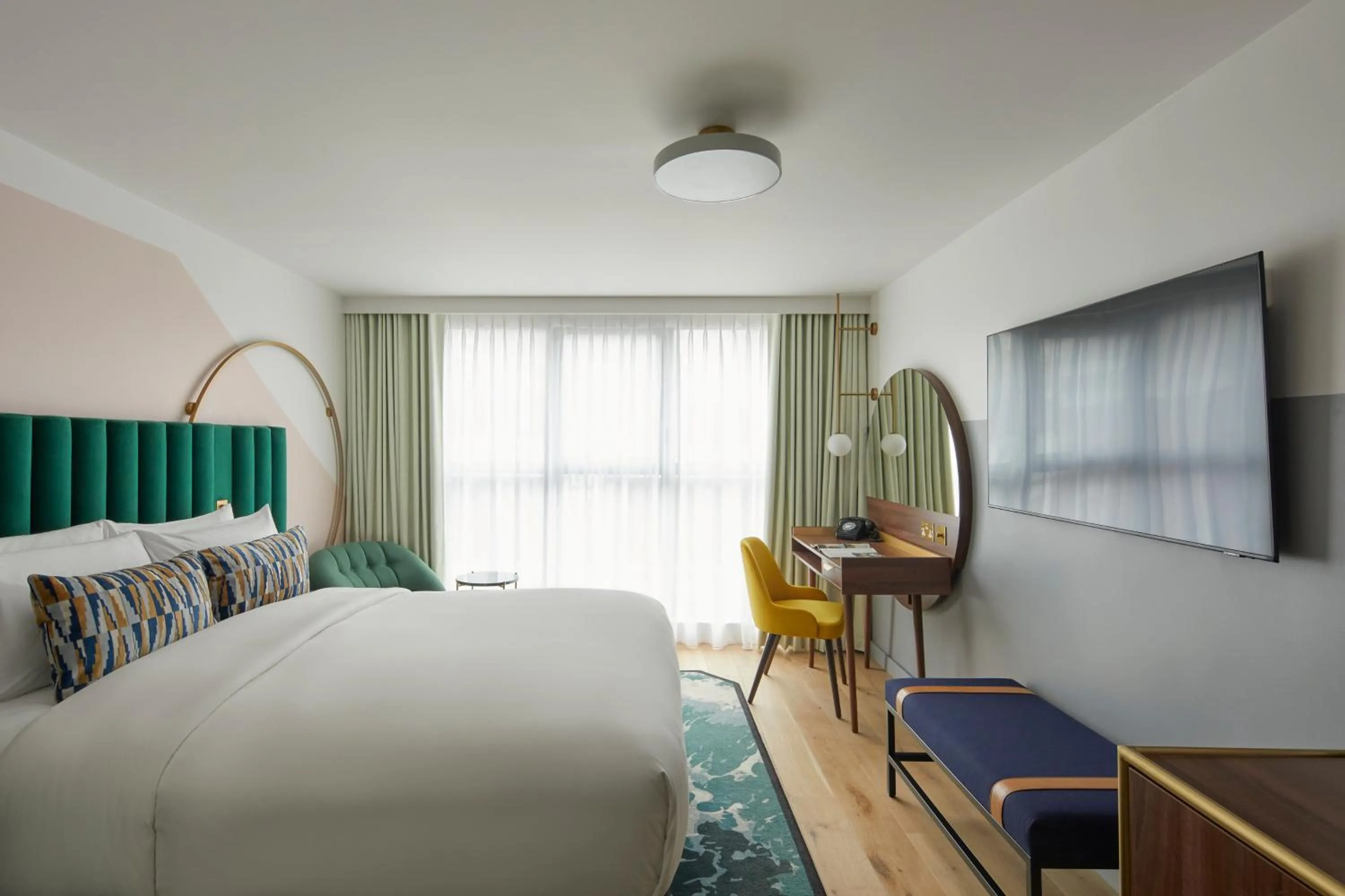 Photo of the whole room, Bed in Hotel Indigo London Clerkenwell by IHG
